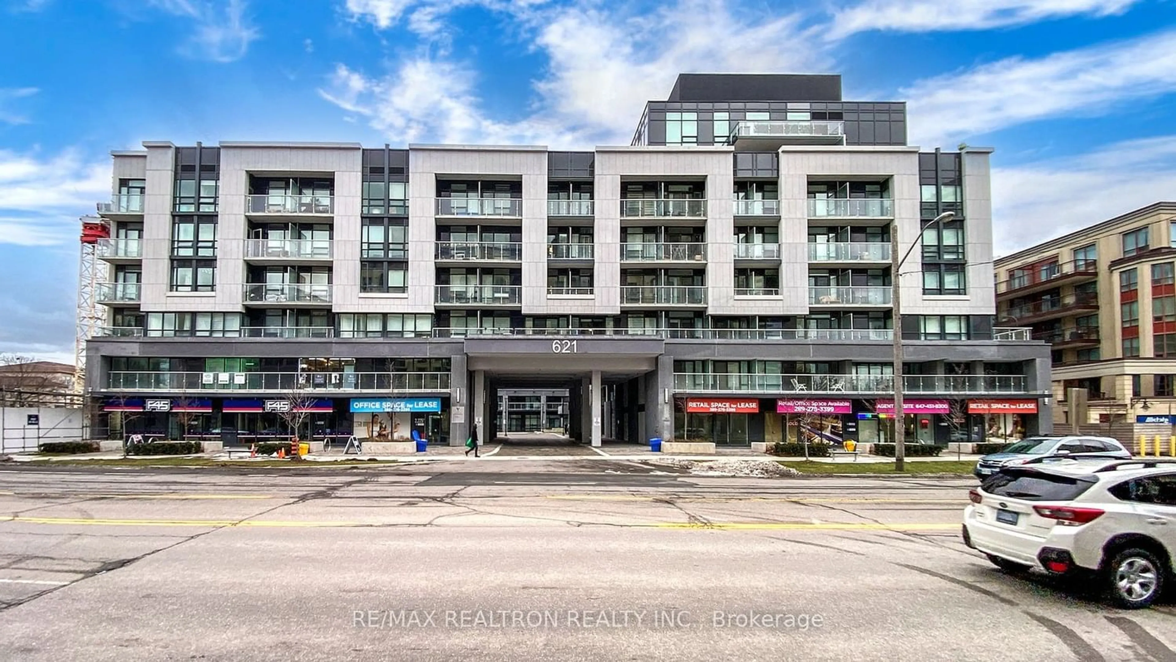 A pic from exterior of the house or condo for 621 Sheppard Ave #231, Toronto Ontario M2K 1B5