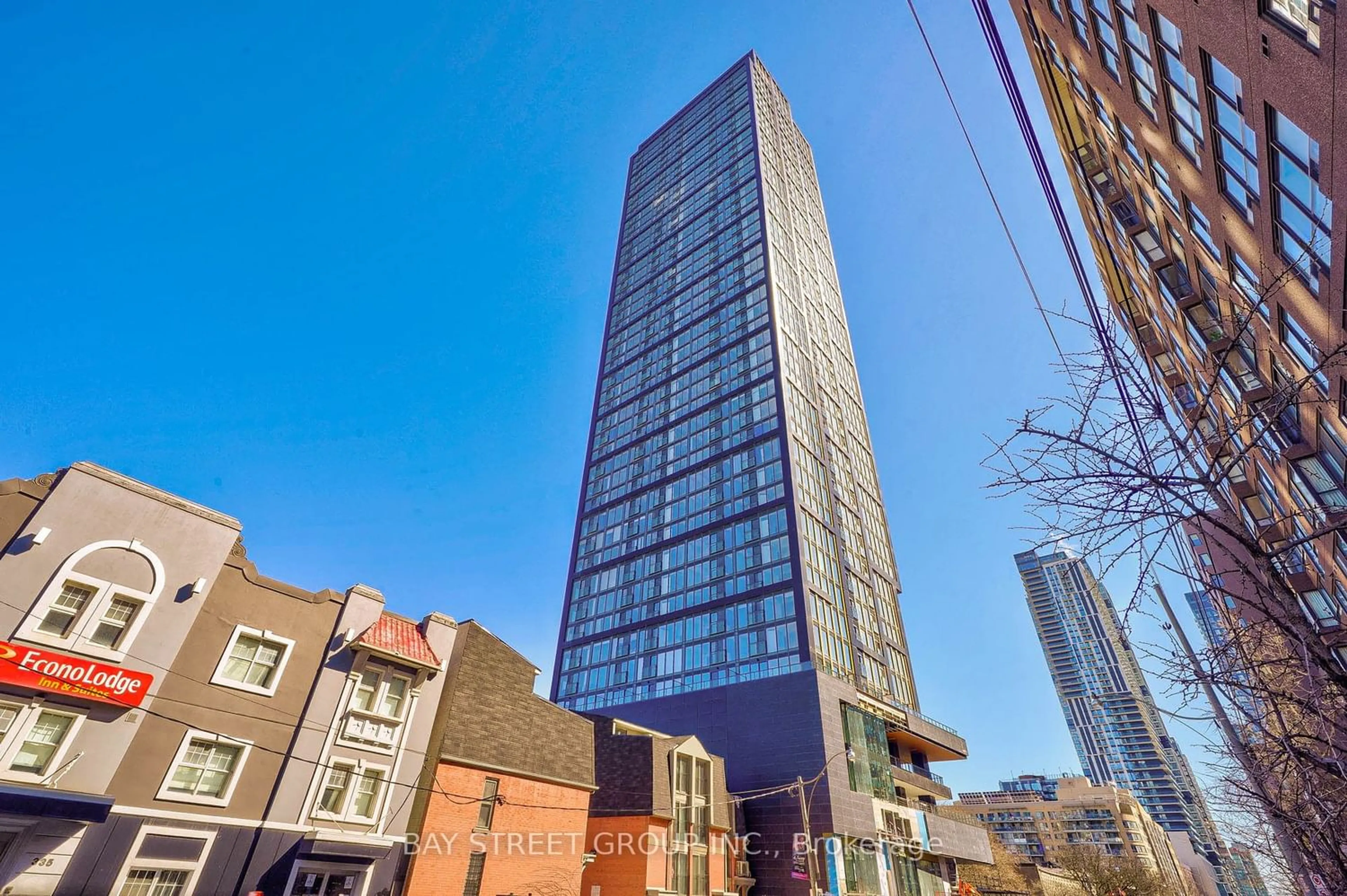 A pic from exterior of the house or condo for 319 Jarvis St #1715, Toronto Ontario M5B 0C8