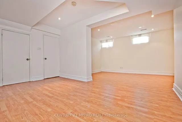 Additional property image - 9 Shady Oaks Cres
