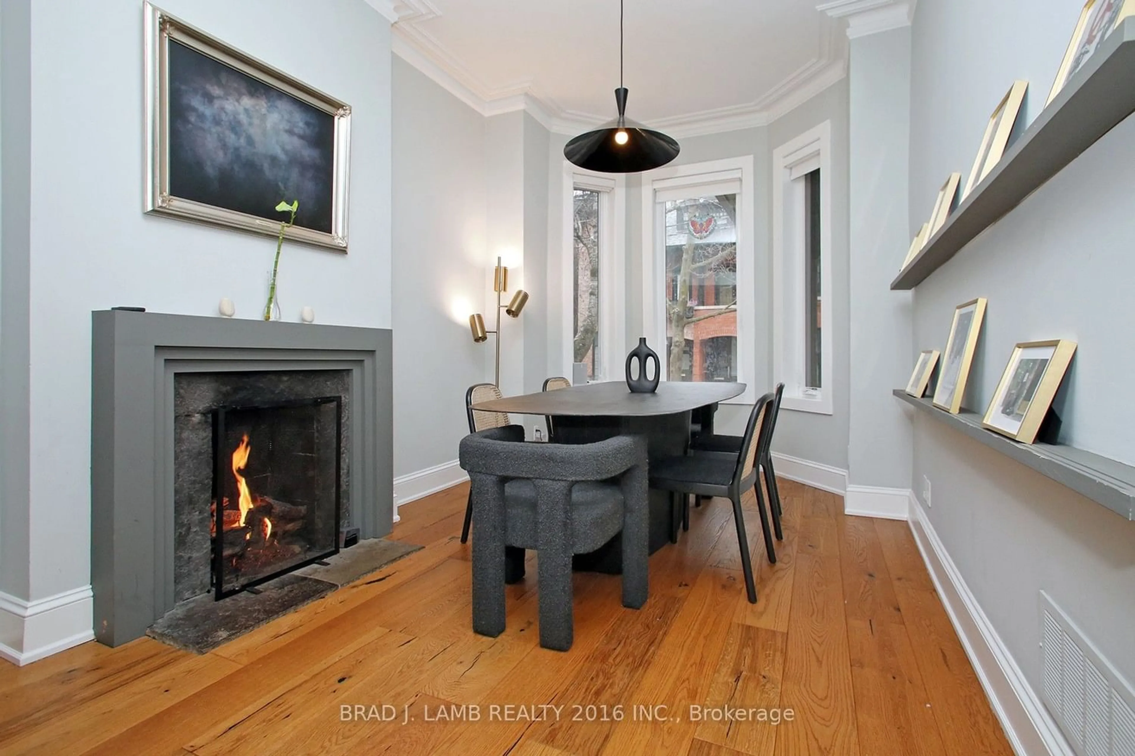 Dining room for 153 Collier St, Toronto Ontario M4W 1M2