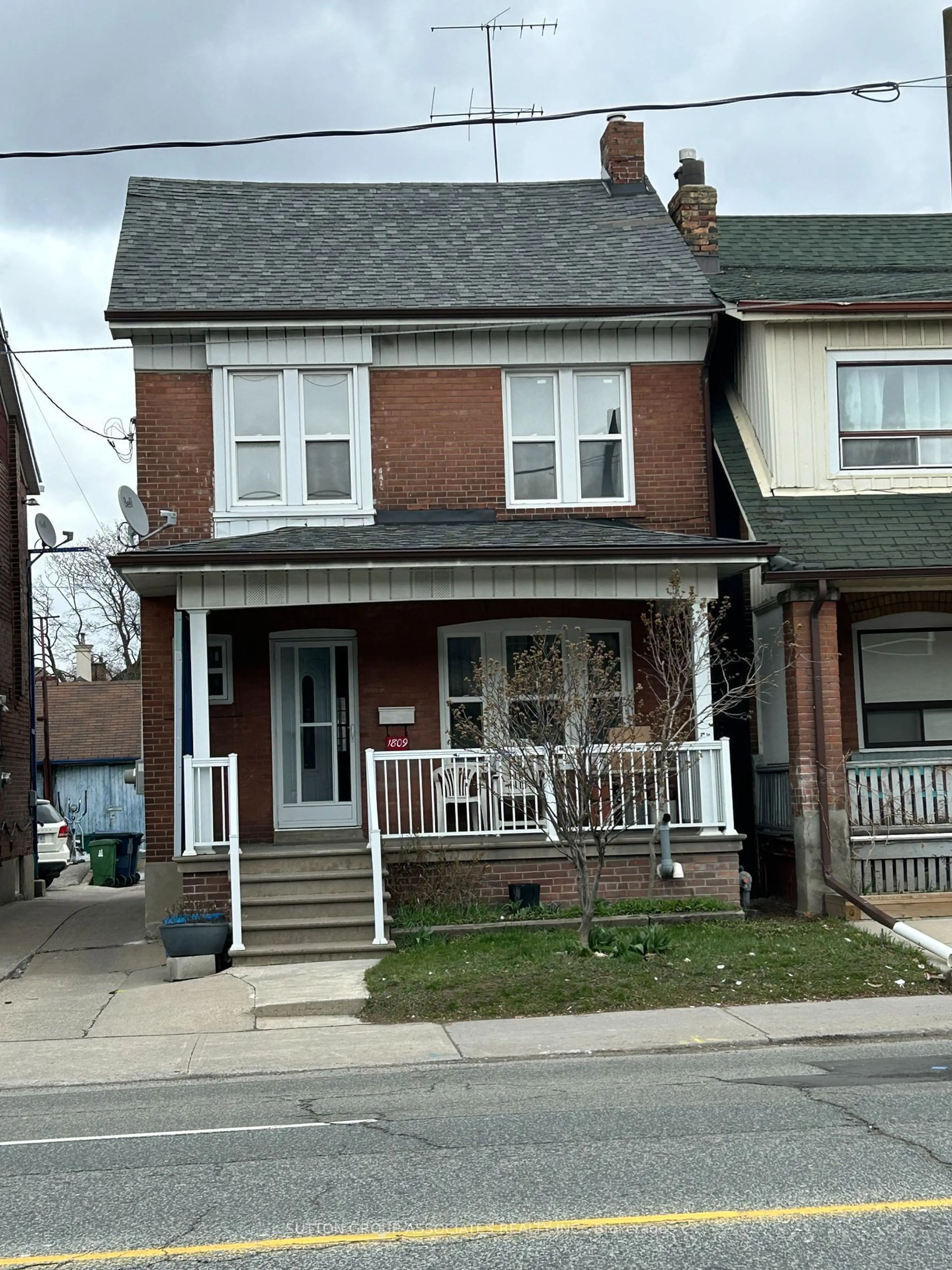 Frontside or backside of a home for 1809 Dufferin St, Toronto Ontario M6E 3P5
