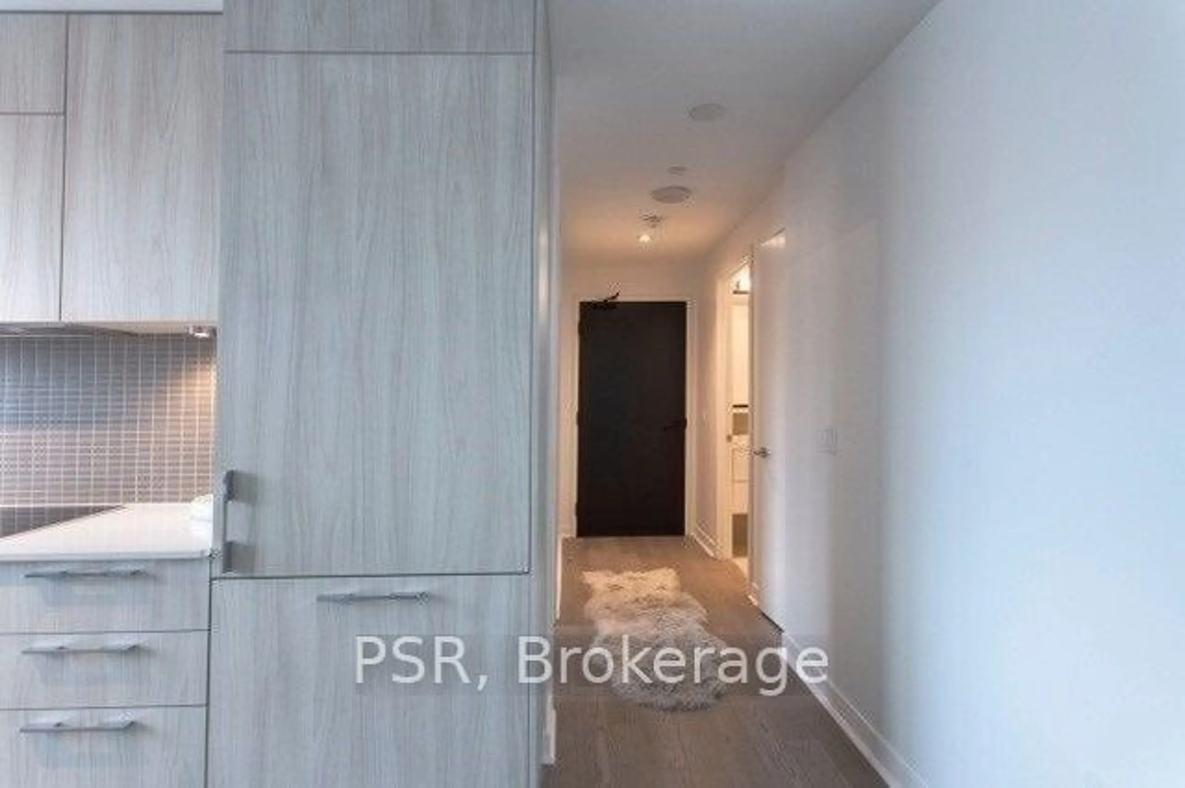 A pic of a room for 501 Adelaide St #401, Toronto Ontario M5V 1T4