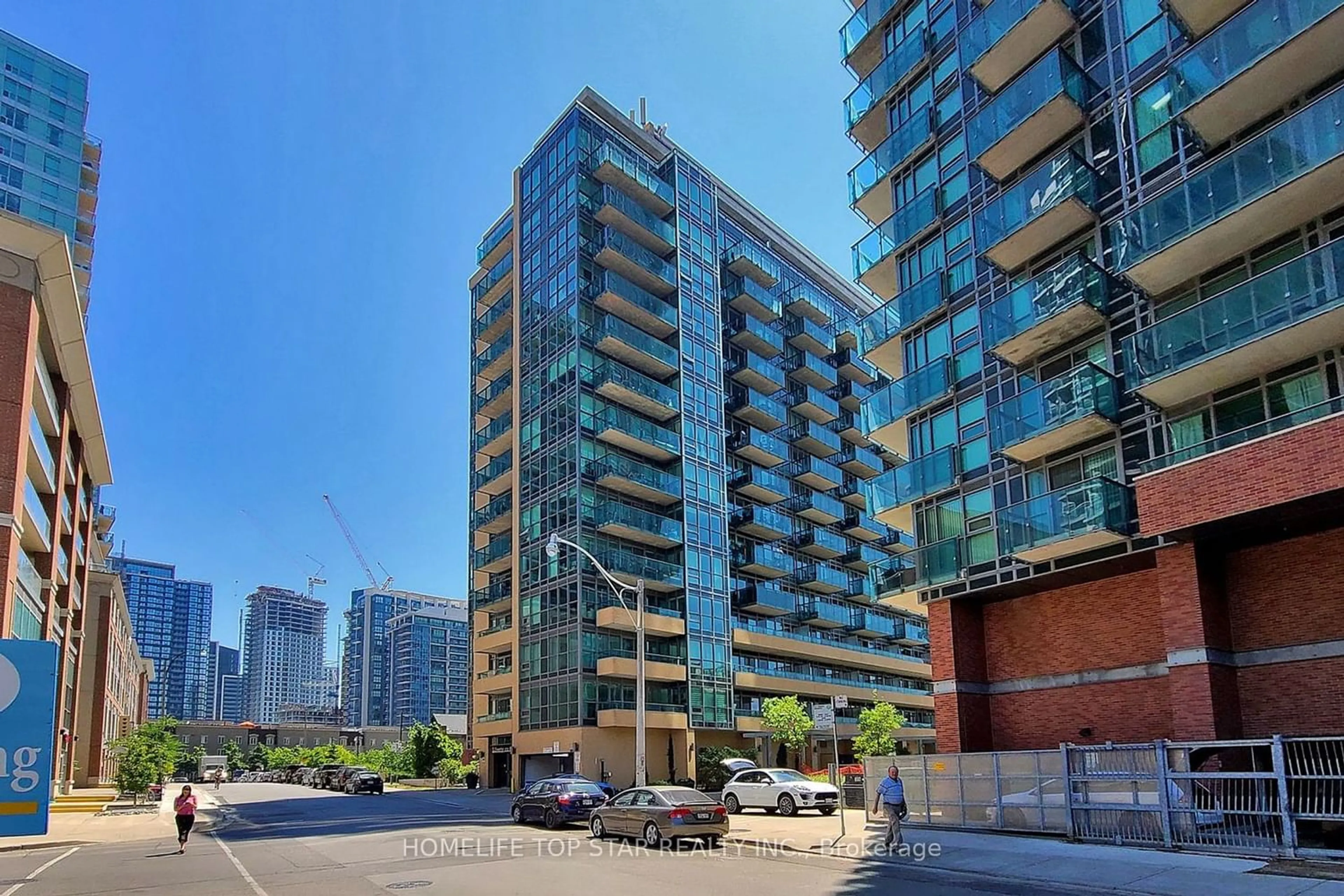 A pic from exterior of the house or condo for 7 Grenville St #3908, Toronto Ontario M4Y 0E9