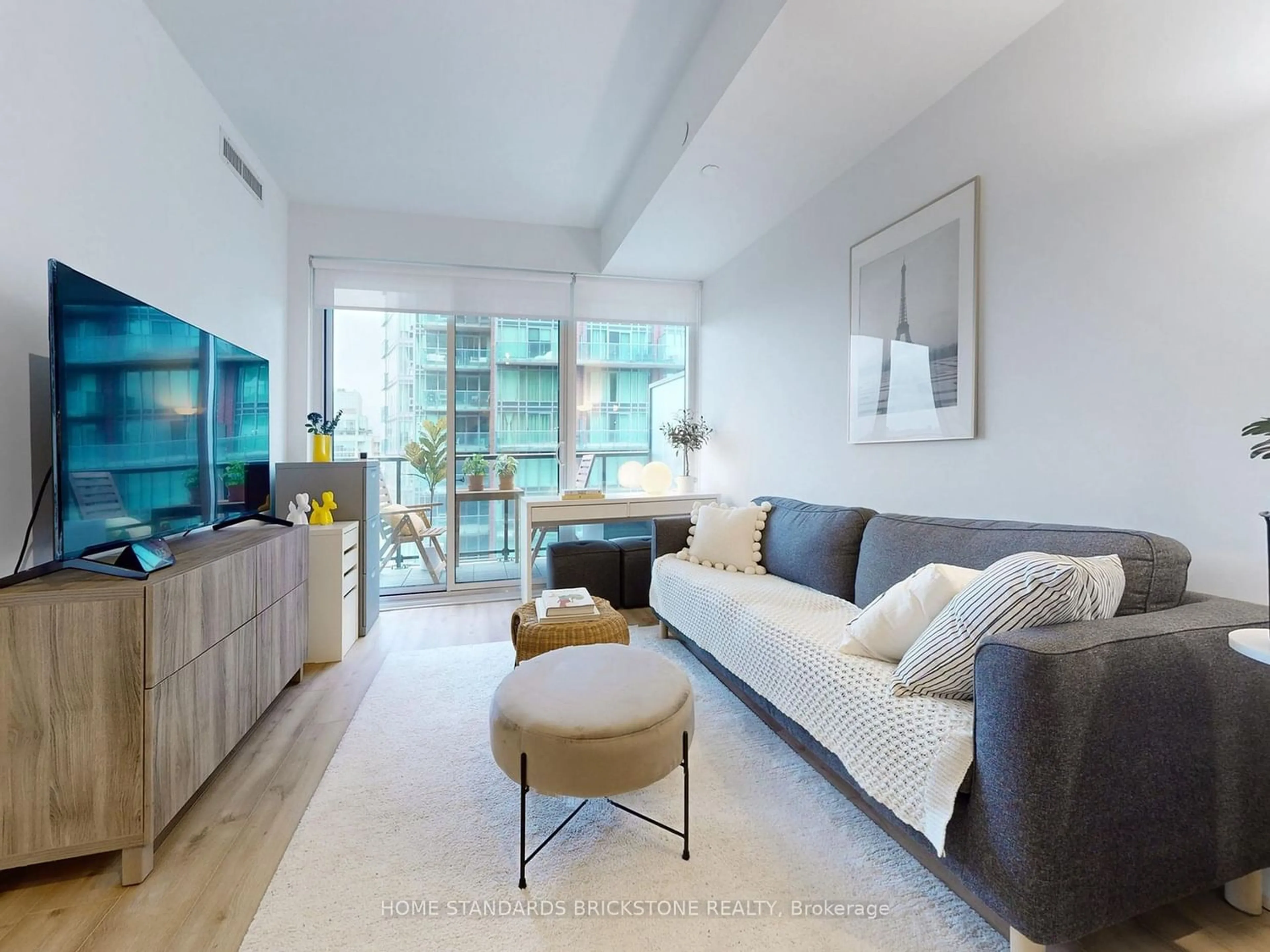 Living room for 135 East Liberty St #2307, Toronto Ontario M6K 0G7
