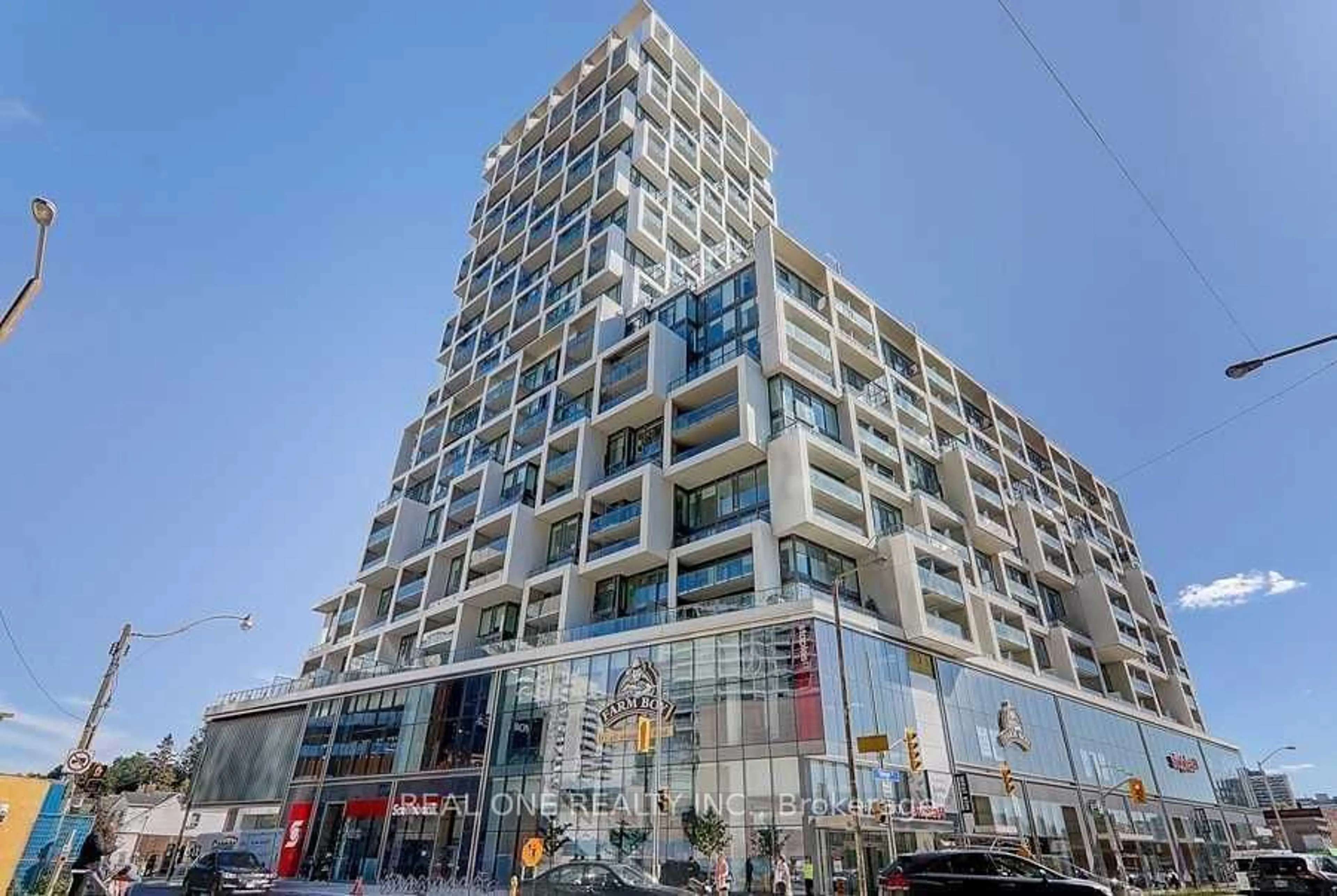 A pic from exterior of the house or condo for 5 Soudan Ave #1620, Toronto Ontario M4S 1V5
