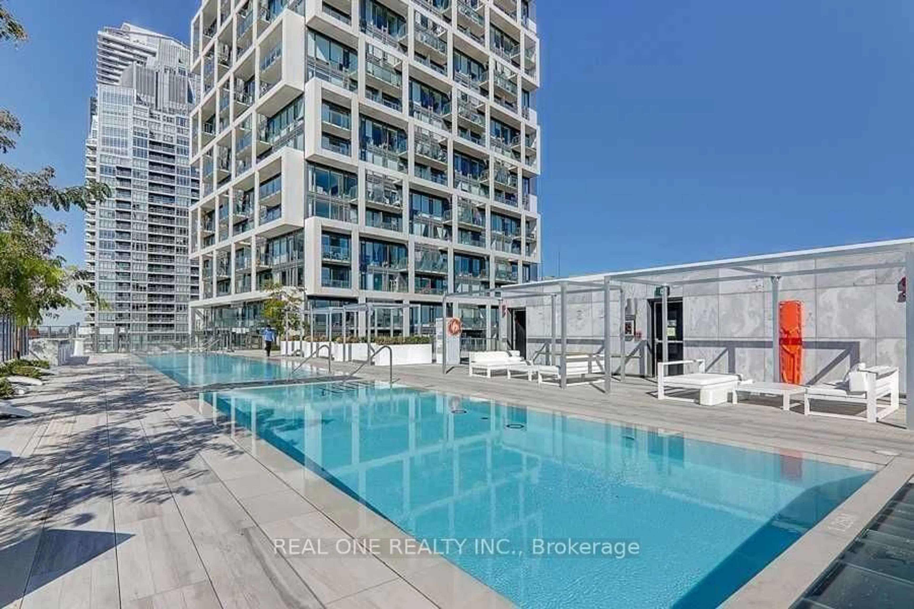 Indoor or outdoor pool for 5 Soudan Ave #1620, Toronto Ontario M4S 1V5
