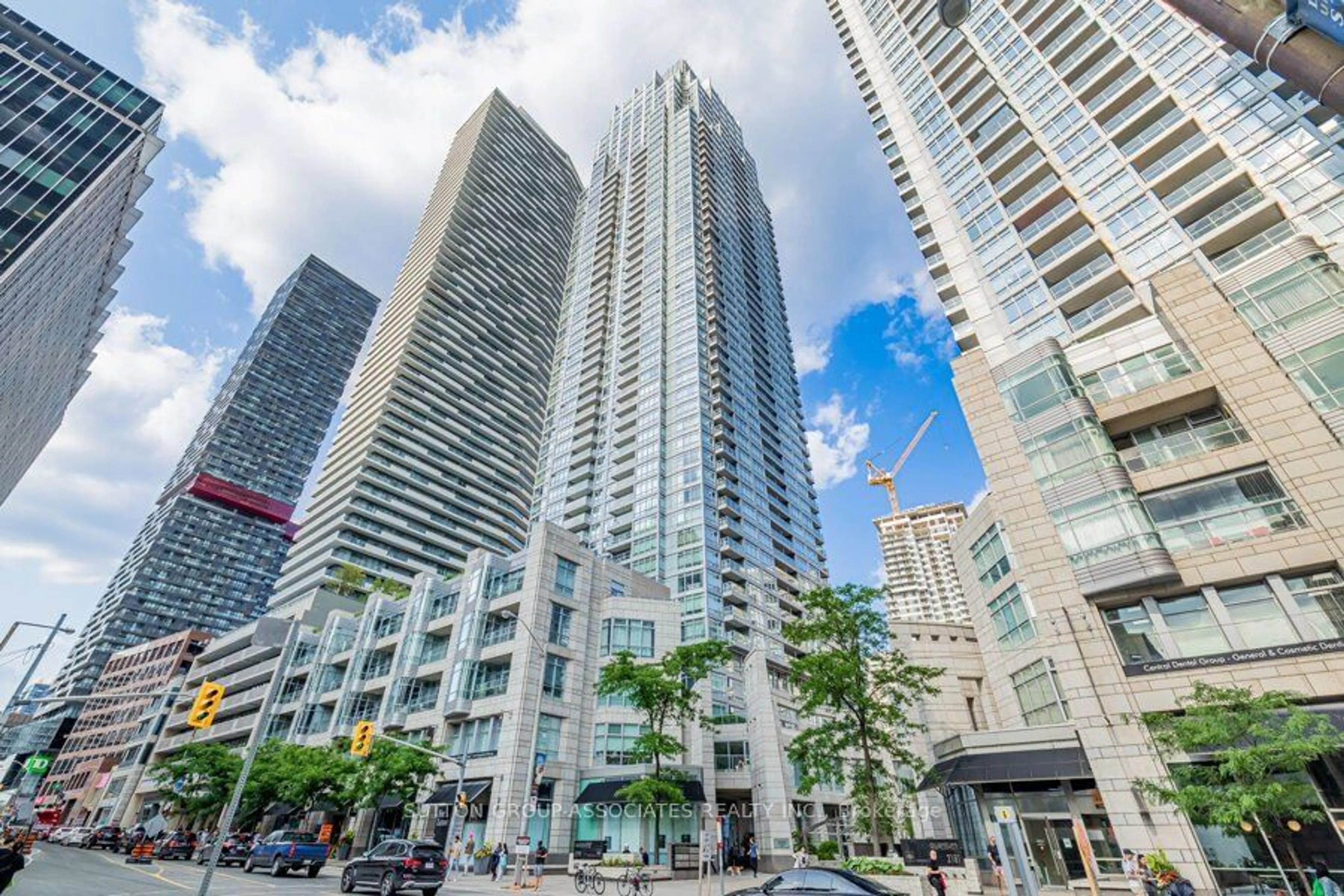 A pic from exterior of the house or condo for 2191 Yonge St #5202, Toronto Ontario M4S 3H8