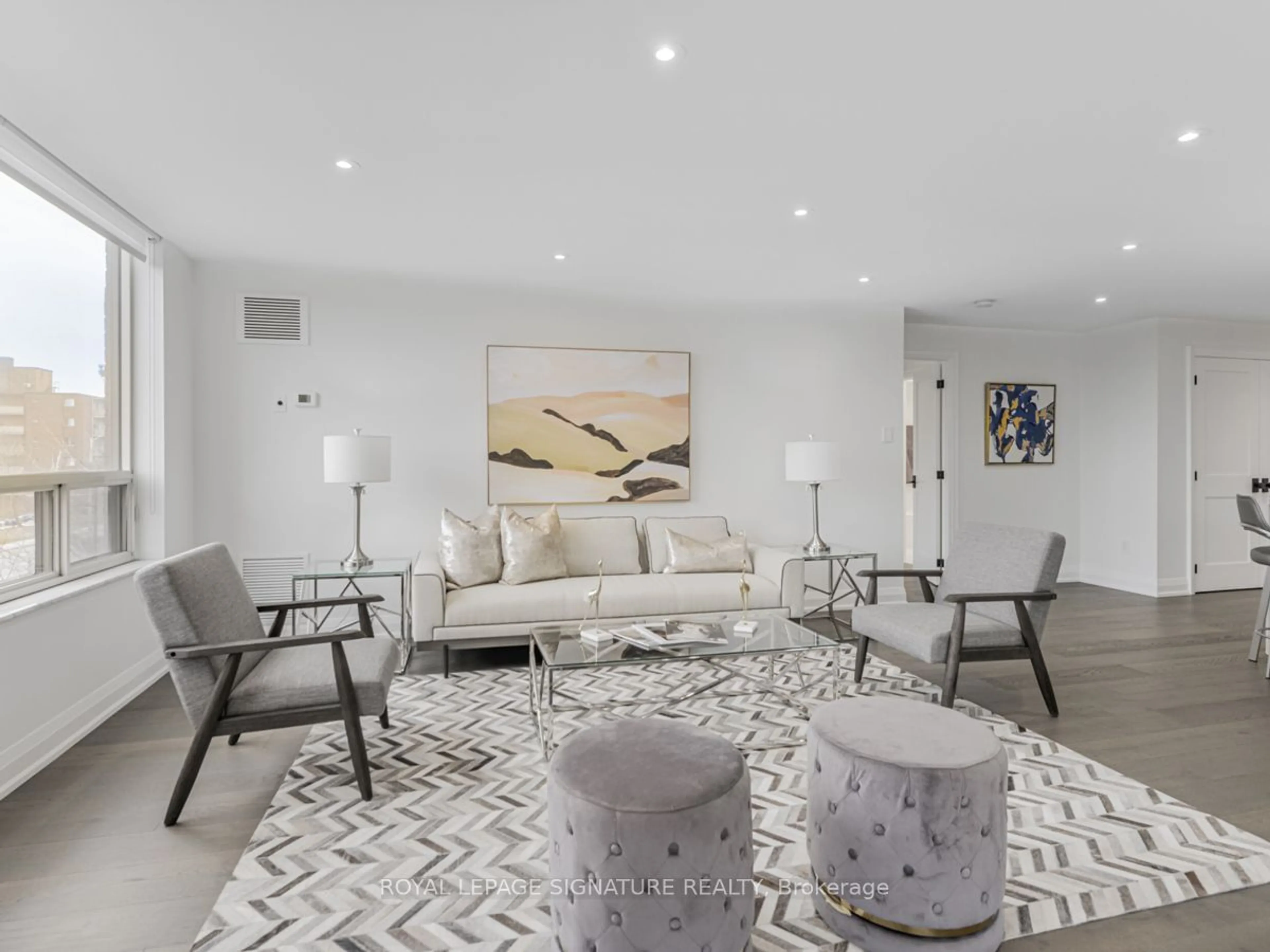 Living room for 1200 Don Mills Rd #404, Toronto Ontario M3B 3N8