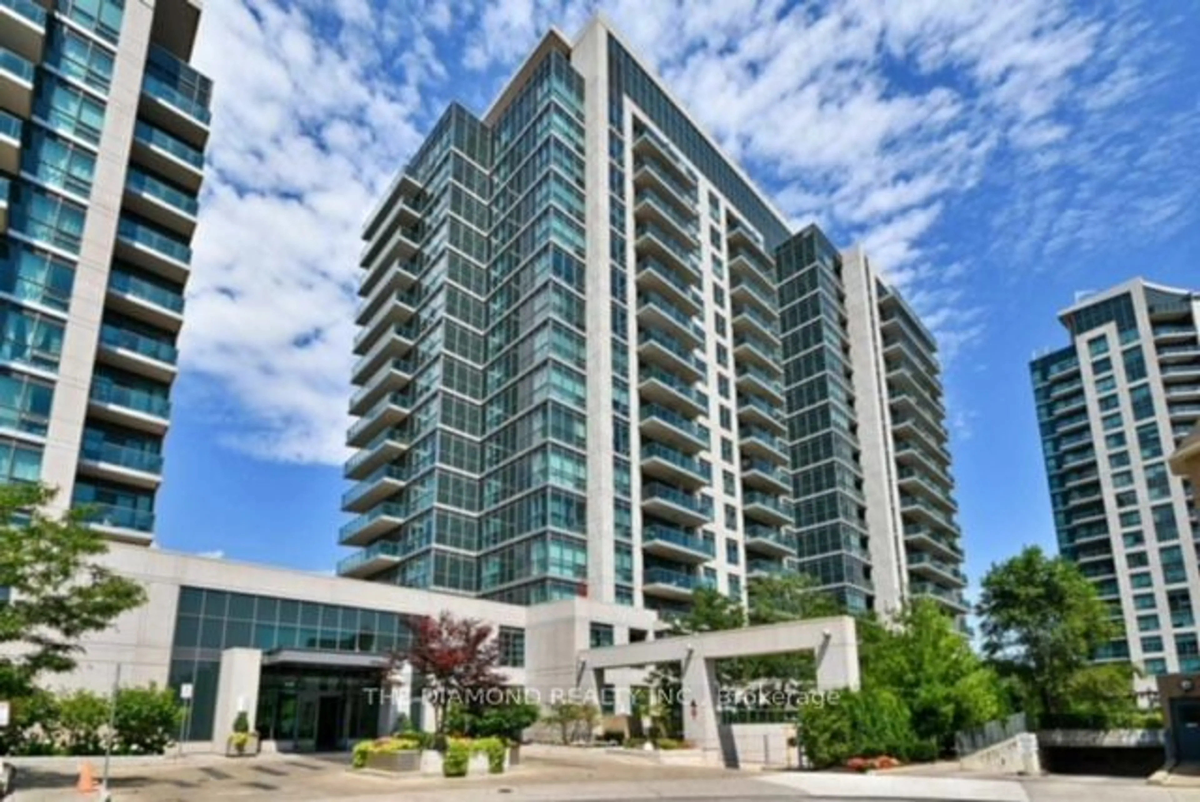 A pic from exterior of the house or condo for 35 Brian Peck Cres #826, Toronto Ontario M4G 0A5