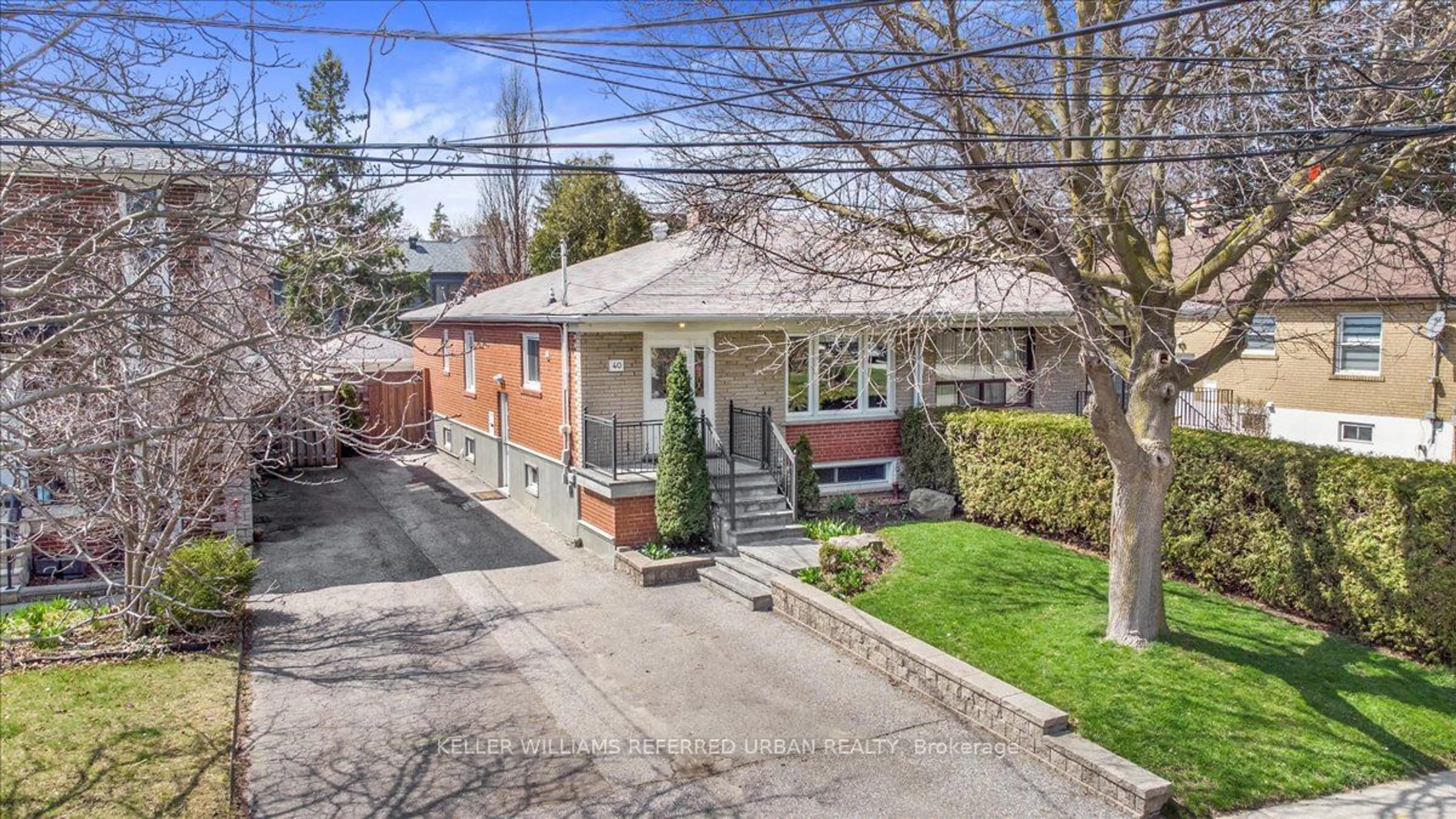 Frontside or backside of a home for 40 Linelle St, Toronto Ontario M2N 2J3