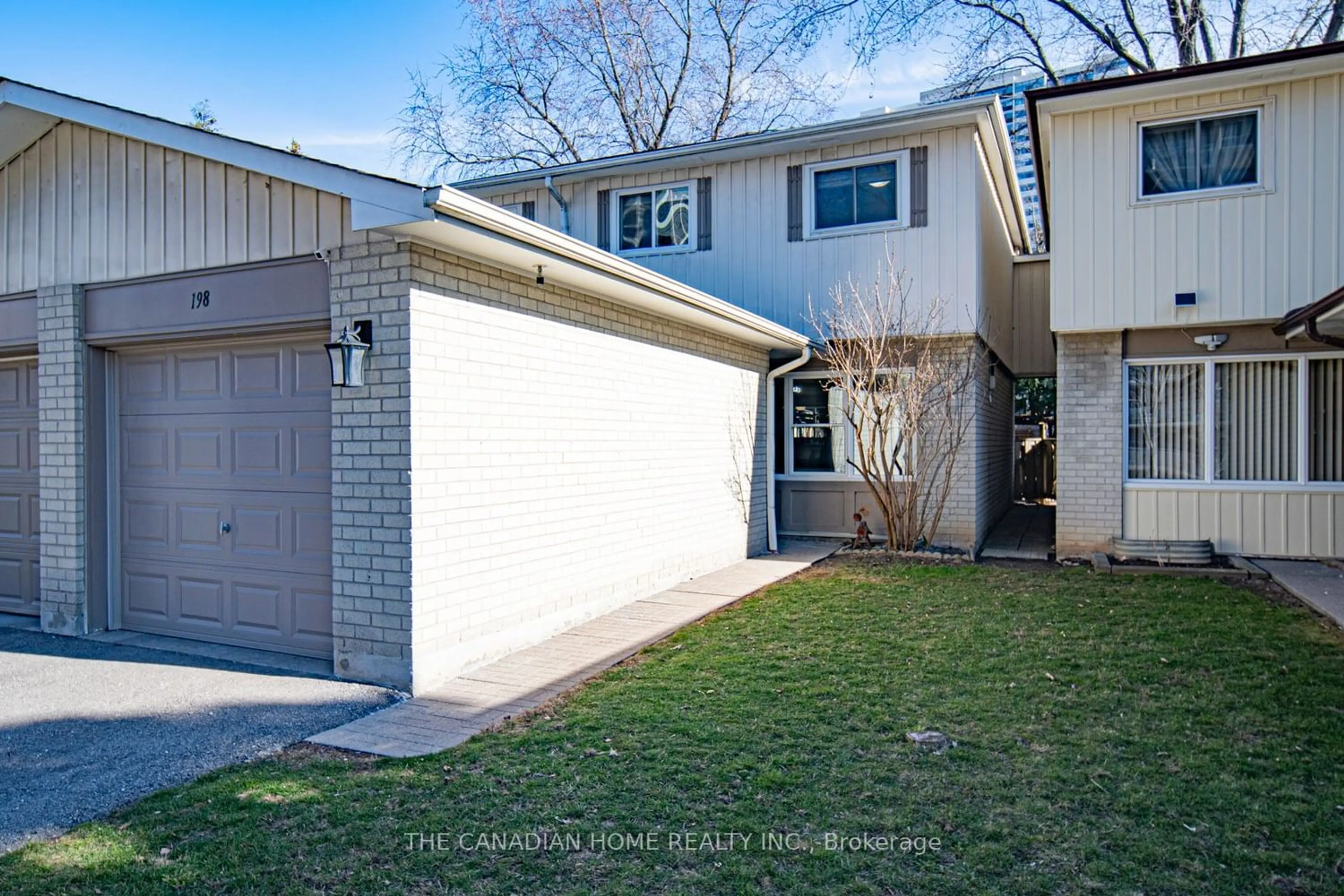 Frontside or backside of a home for 198 Antibes Dr, Toronto Ontario M2R 3H8