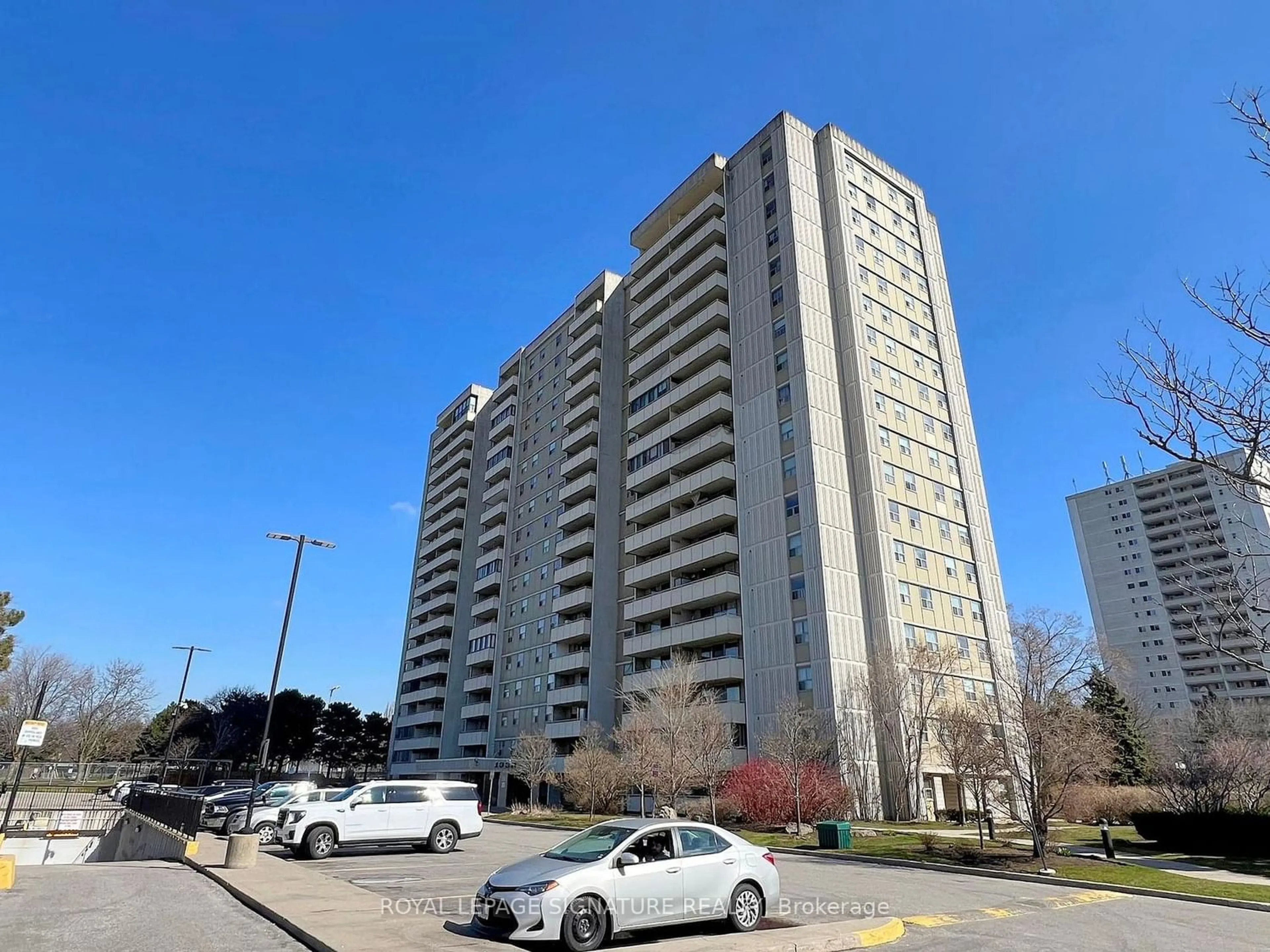 A pic from exterior of the house or condo for 1338 York Mills Rd #1804, Toronto Ontario M3A 3M3