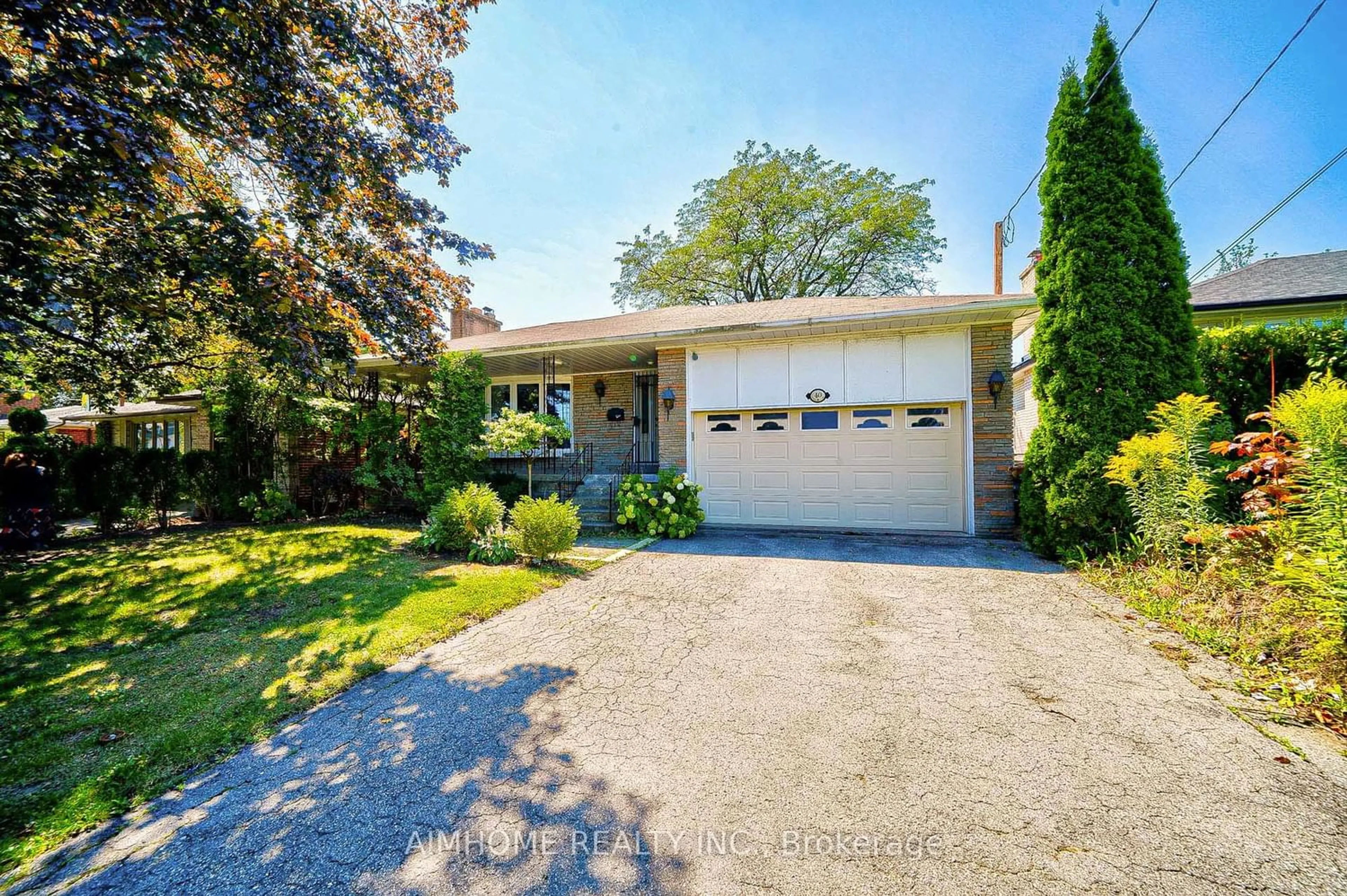 Frontside or backside of a home for 40 Page Ave, Toronto Ontario M2K 2B4
