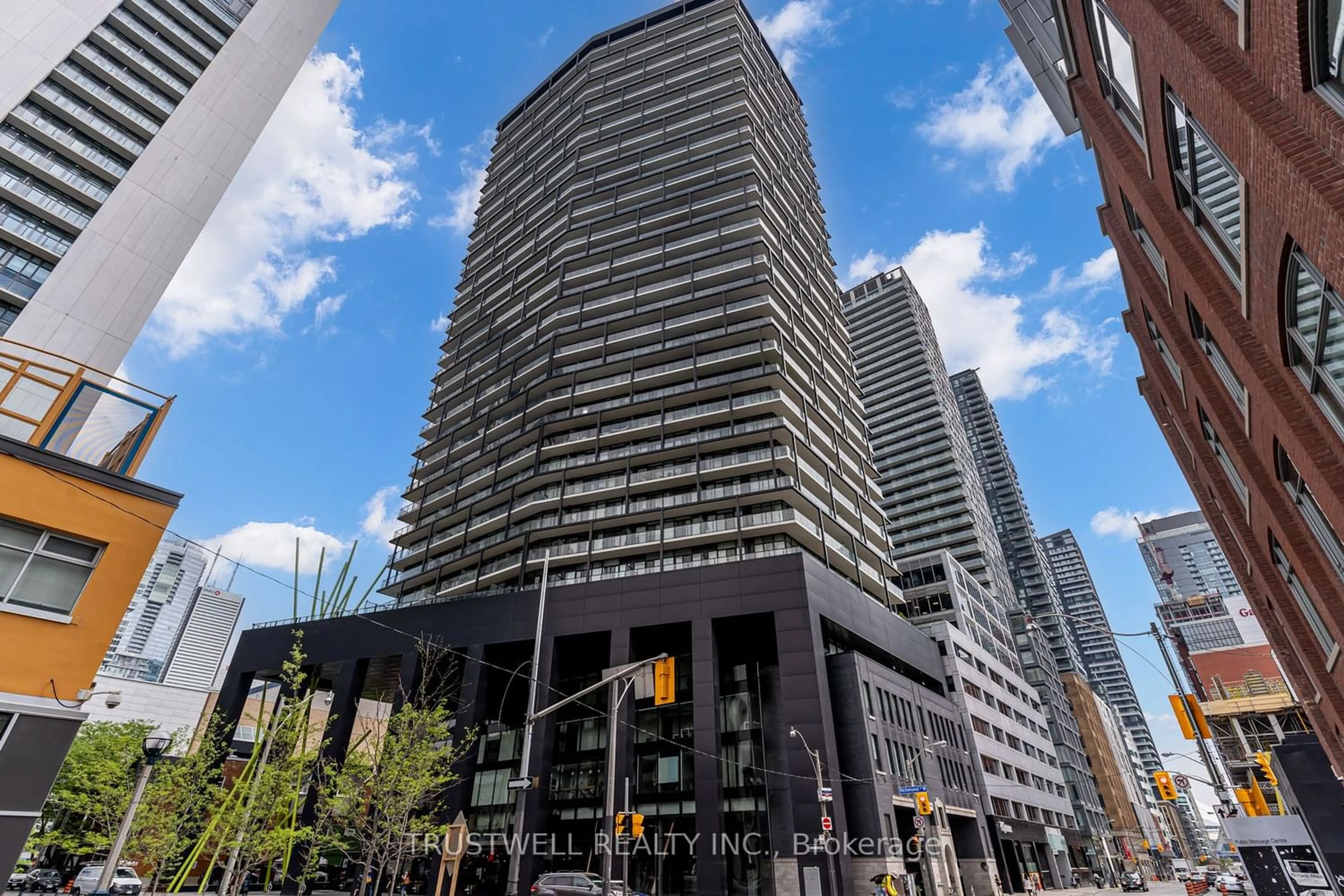A pic from exterior of the house or condo for 125 Peter St #1009, Toronto Ontario M5V 0M2