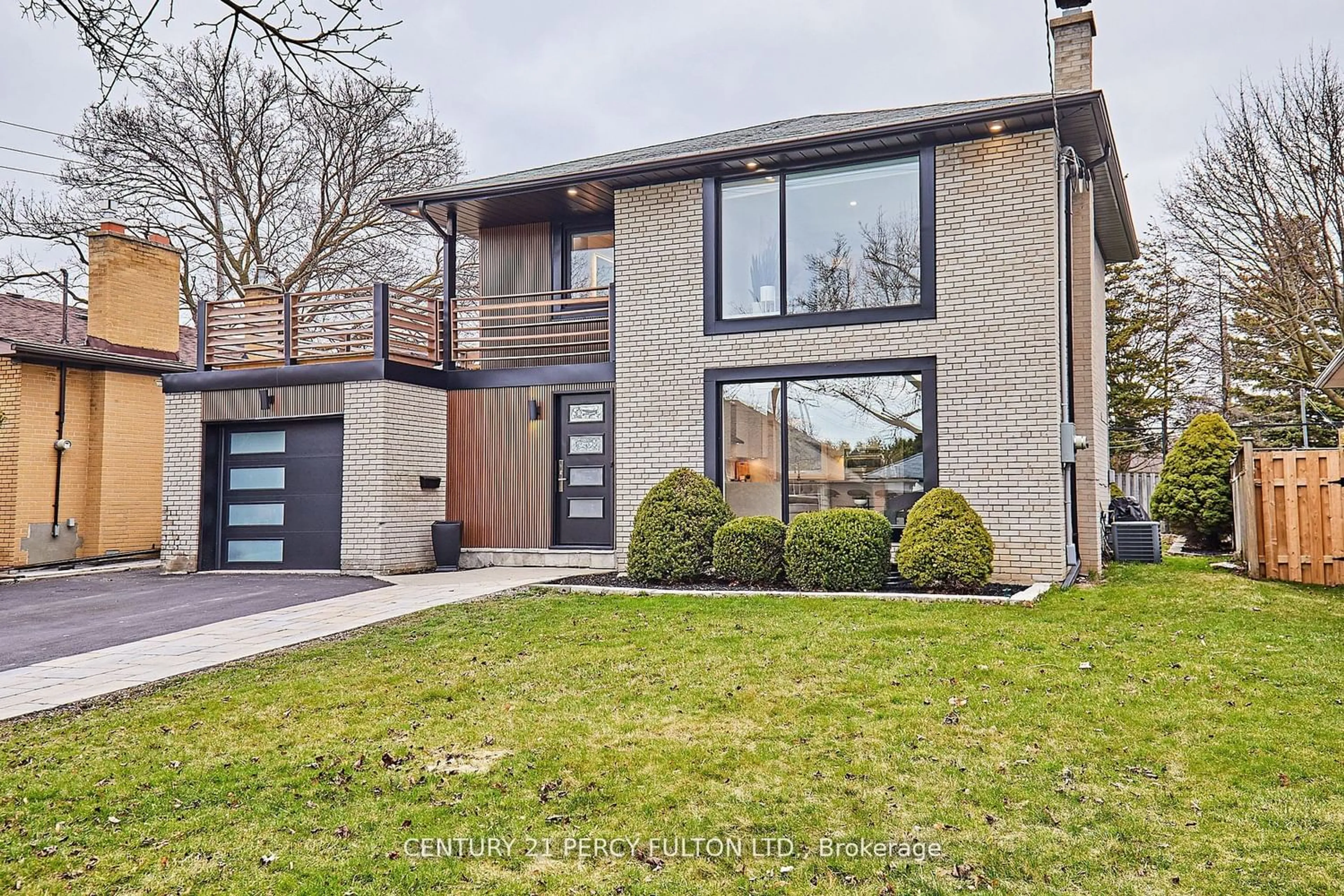Home with brick exterior material for 40 Monarchwood Cres, Toronto Ontario M3A 1H4