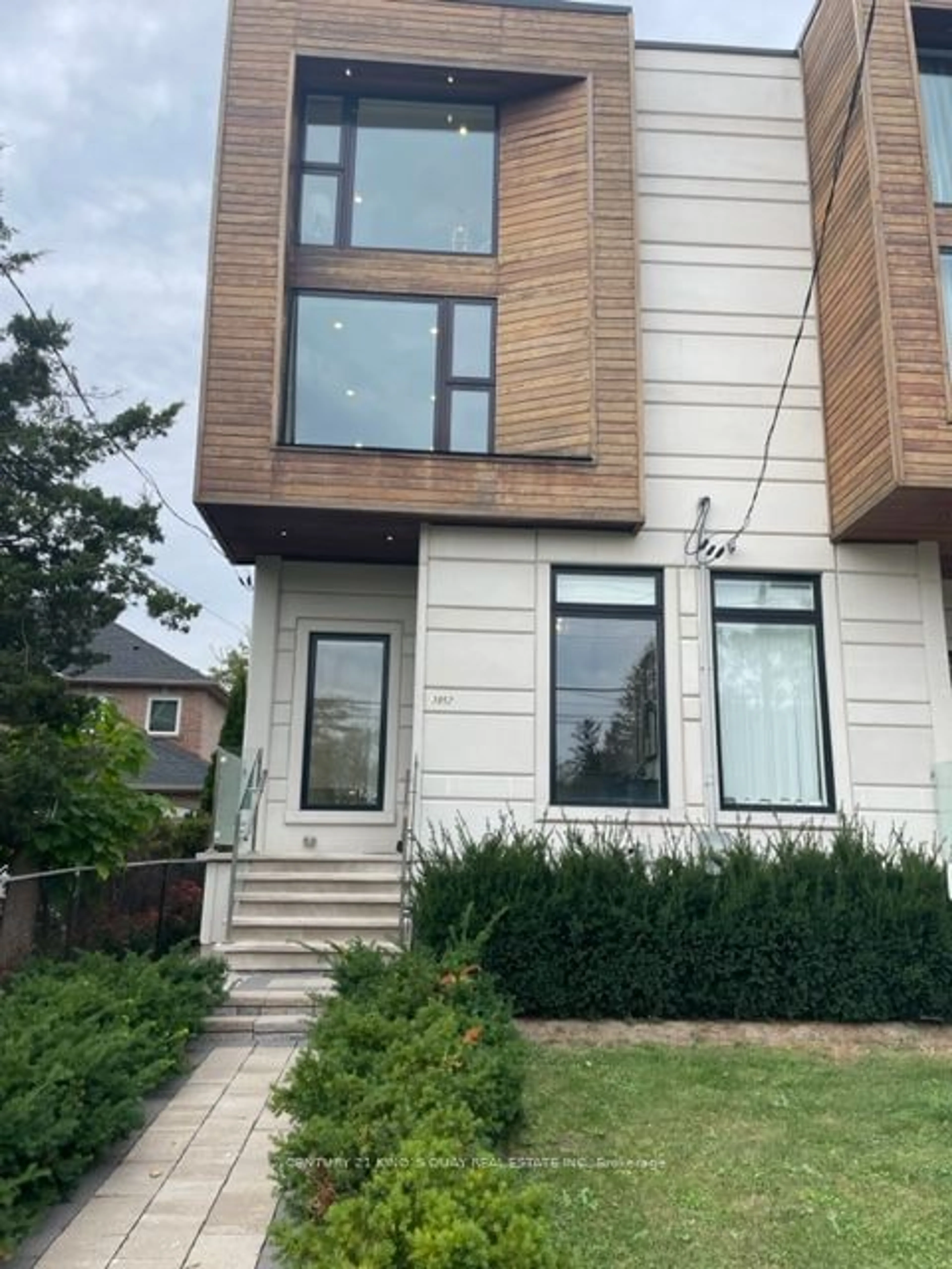 Frontside or backside of a home for 3052 Bayview Ave, Toronto Ontario M2N 5L2