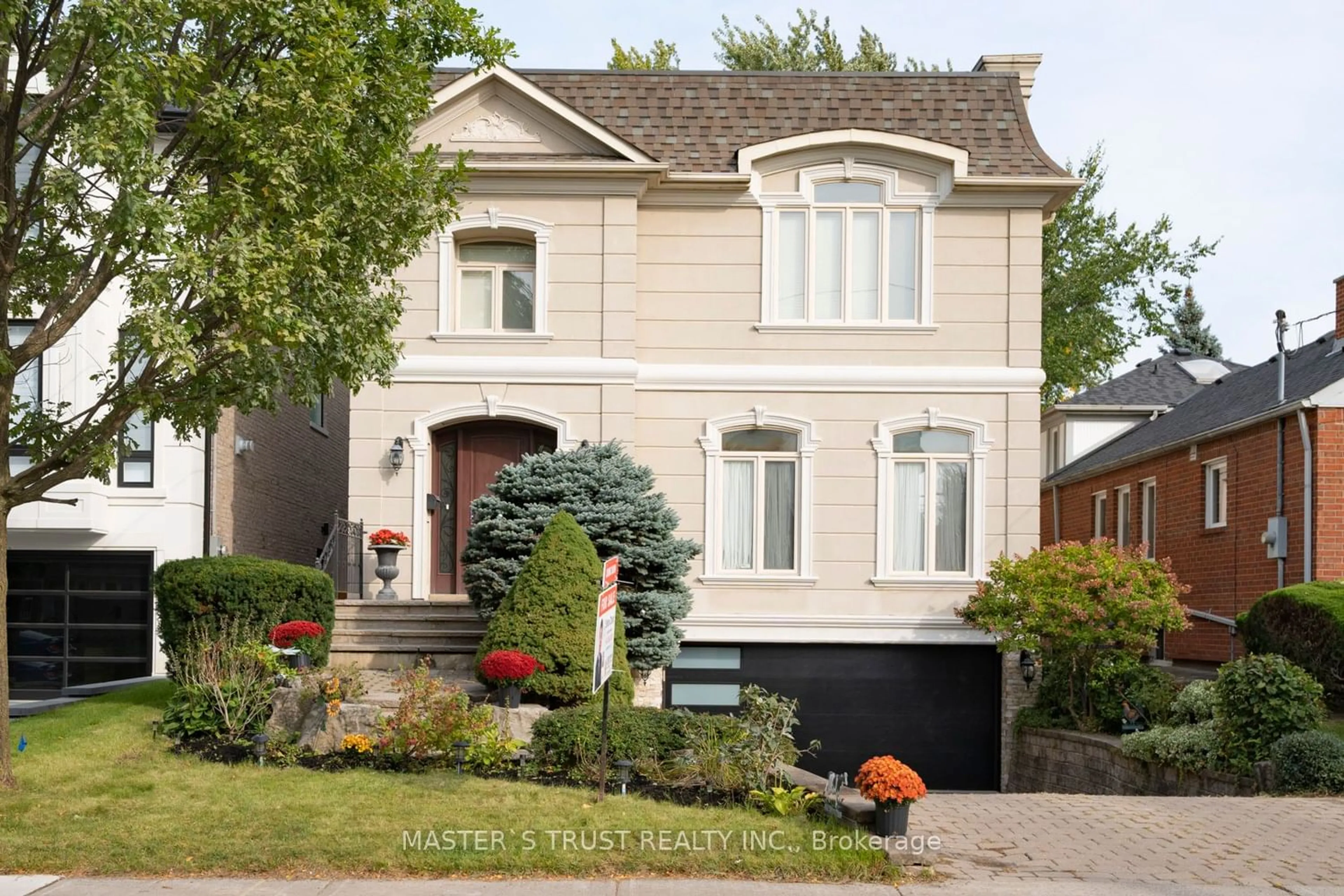 Frontside or backside of a home for 322B Empress Ave, Toronto Ontario M2N 3V4