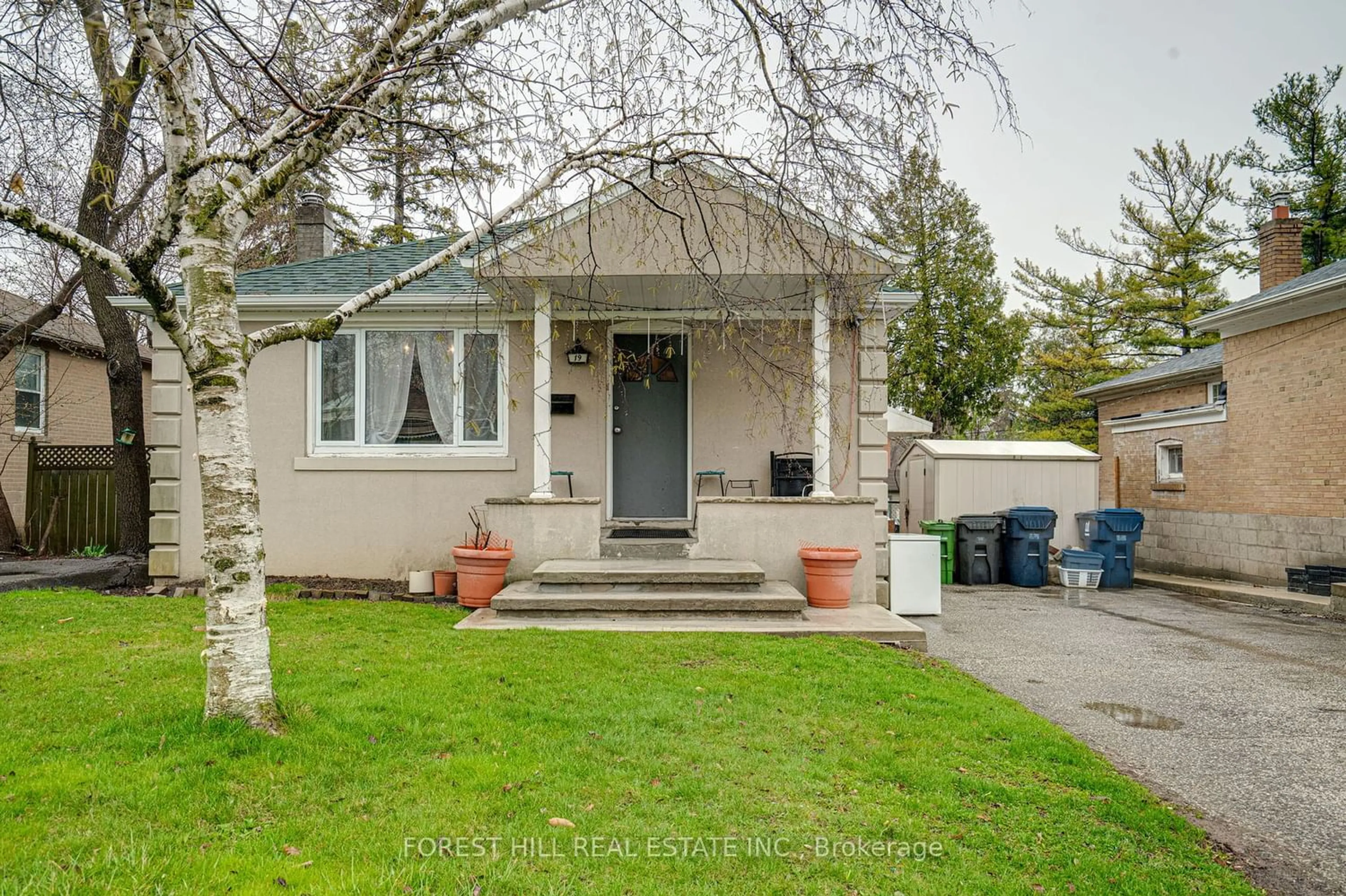 Frontside or backside of a home for 19 MCALLISTER Rd, Toronto Ontario M3H 2N1