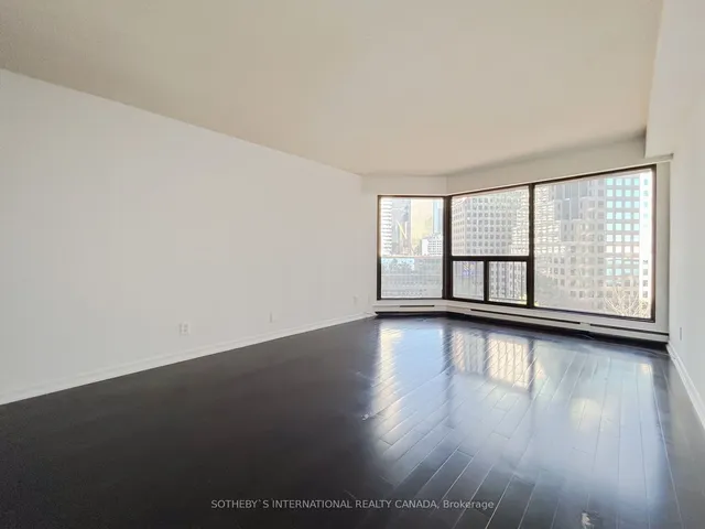 Additional property image - 65 Harbour Sq Unit 1110