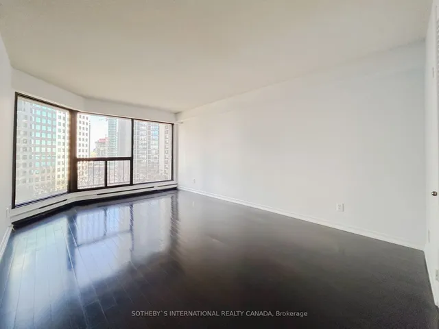 Additional property image - 65 Harbour Sq Unit 1110