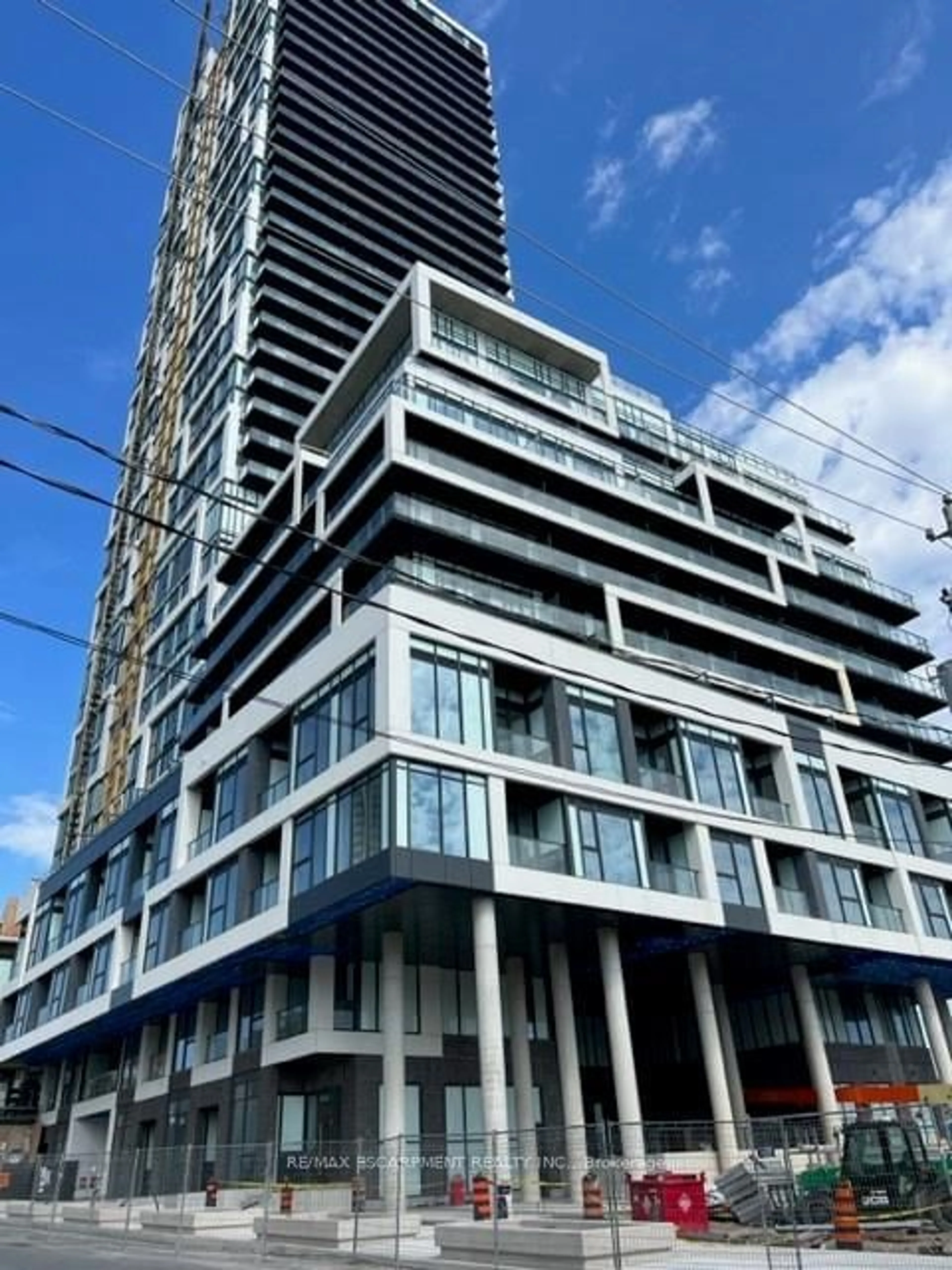 A pic from exterior of the house or condo for 5 Defries St #2402, Toronto Ontario M5A 0W7