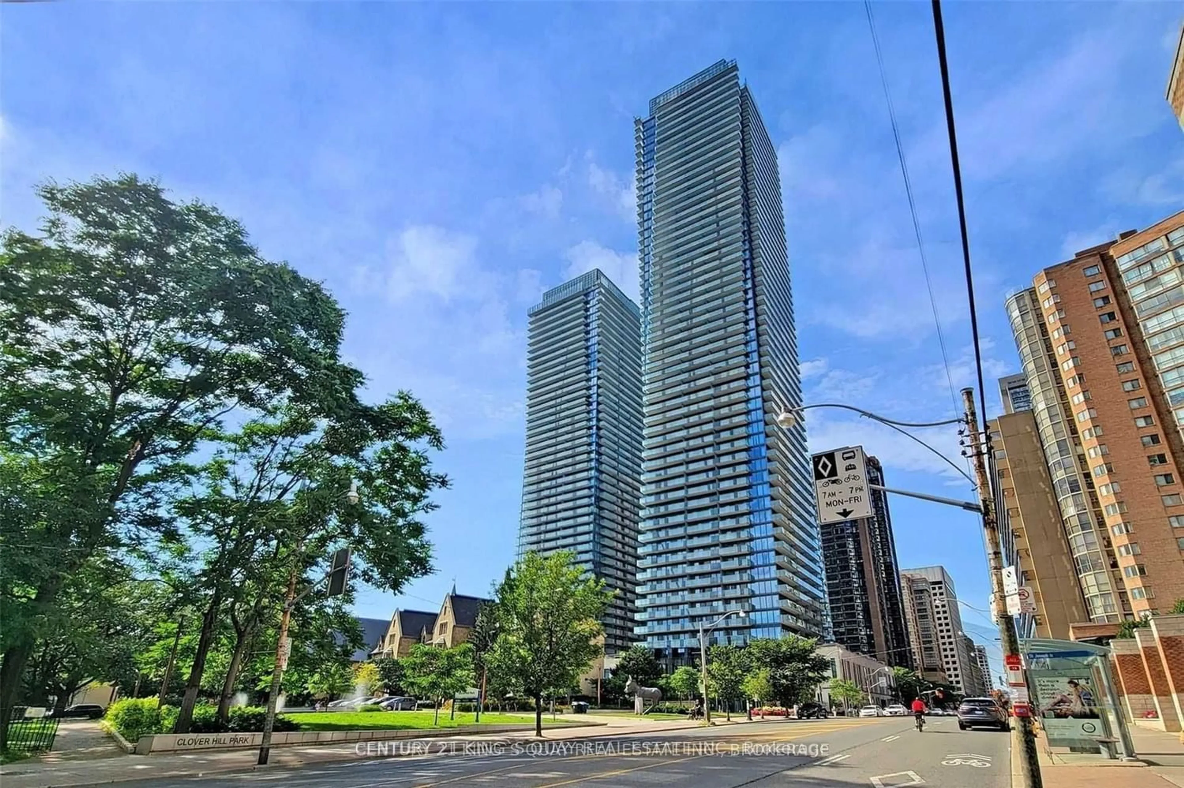 A pic from exterior of the house or condo for 1080 Bay St #2909, Toronto Ontario M5S 0A5