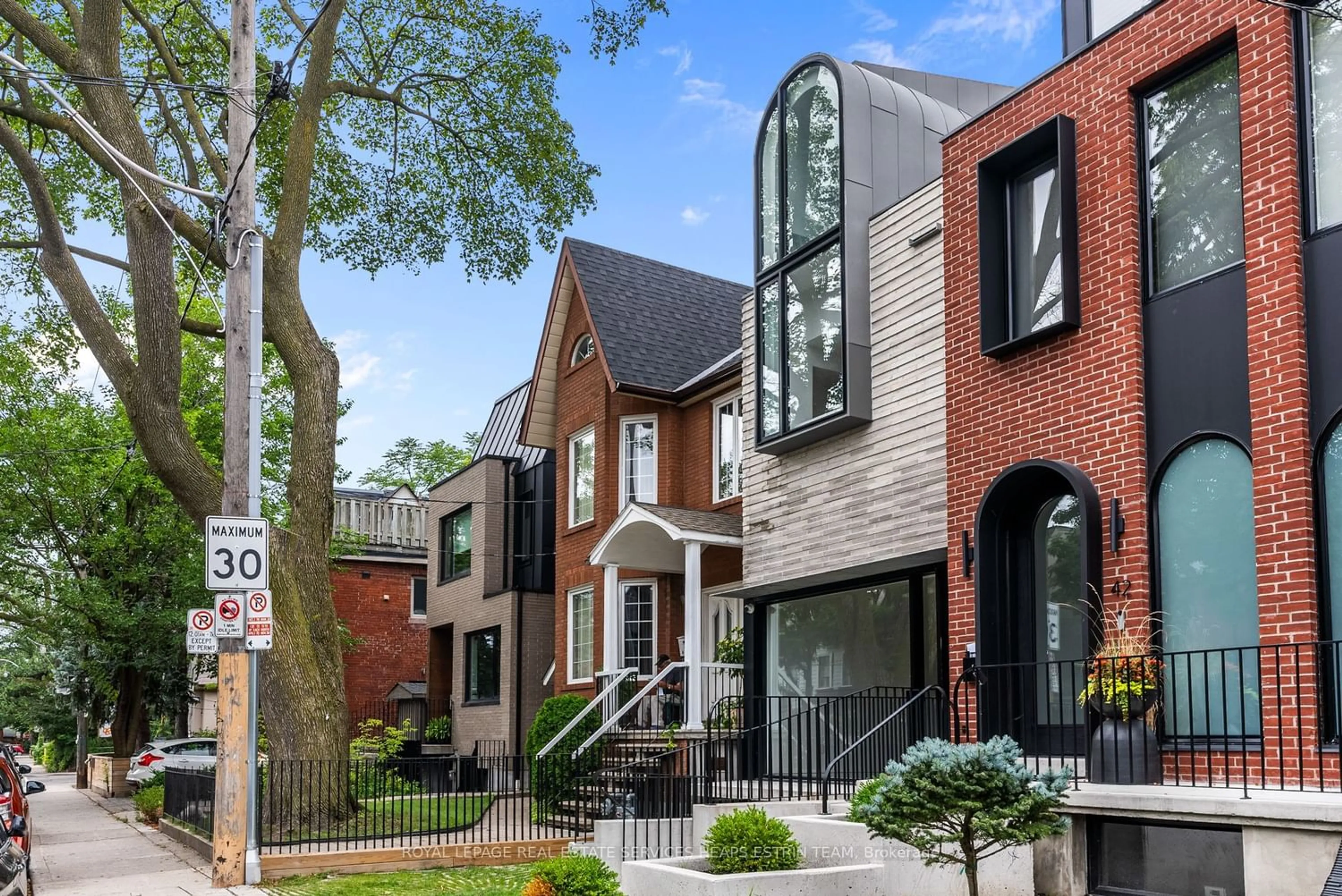 Home with brick exterior material for 44 Foxley St, Toronto Ontario M6J 1R1