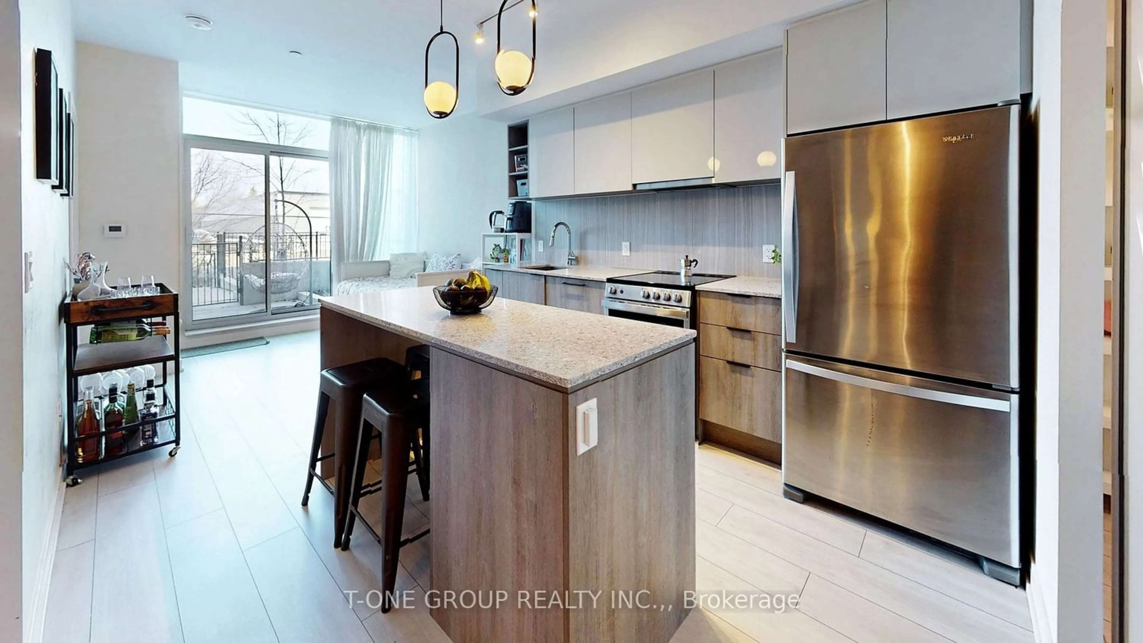 Contemporary kitchen for 31 Tippett Rd #113, Toronto Ontario M3H 0C8
