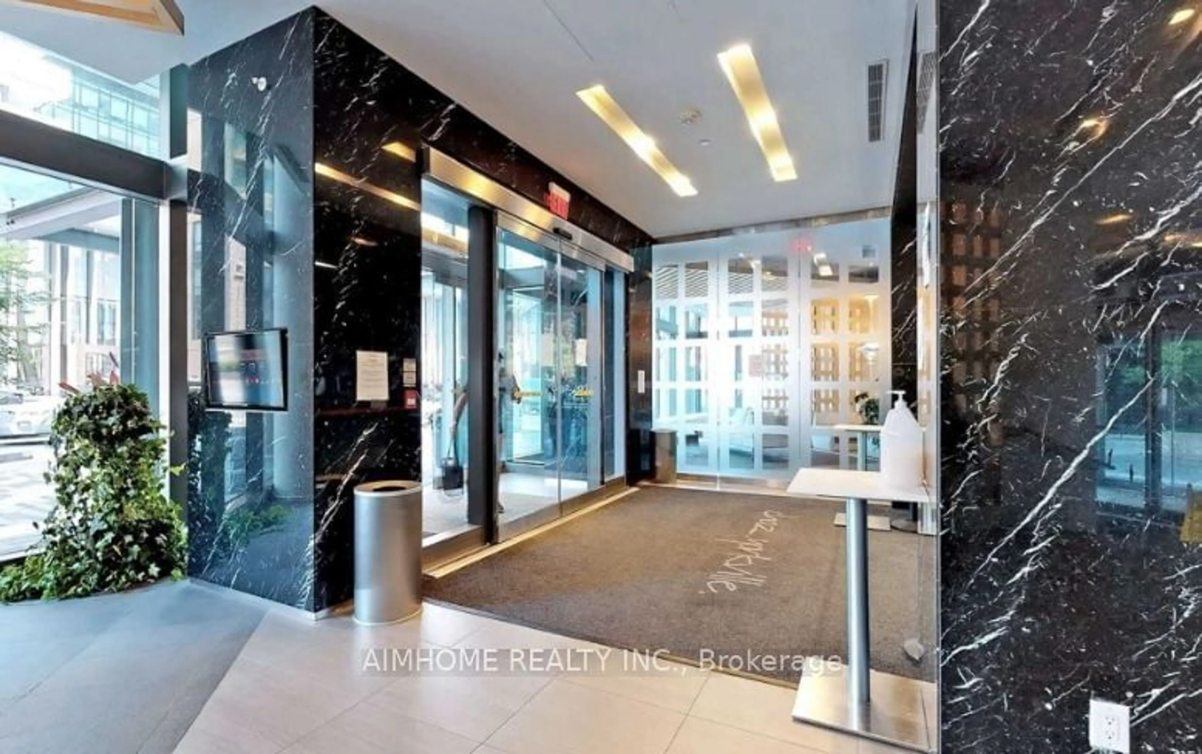 Indoor lobby for 45 Charles St #909, Toronto Ontario M4Y 1S2