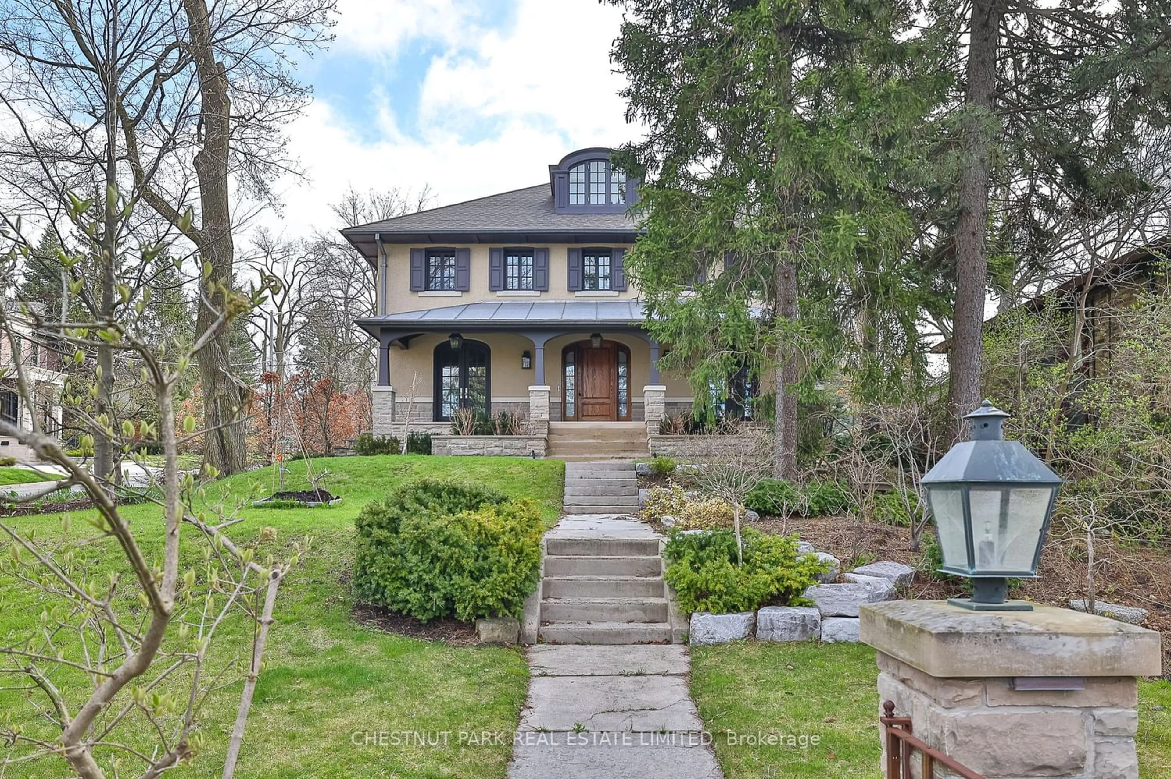 Outside view for 49 Weybourne Cres, Toronto Ontario M4N 2R4