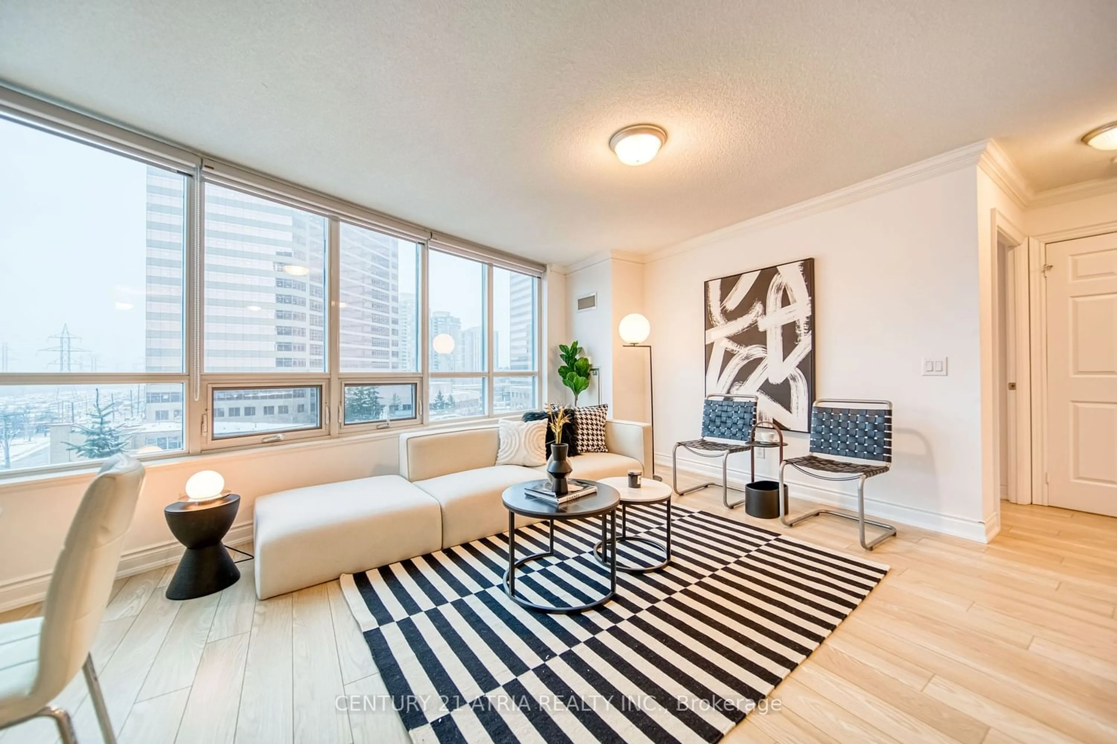 Living room for 25 Greenview Ave #620, Toronto Ontario M2M 0A5