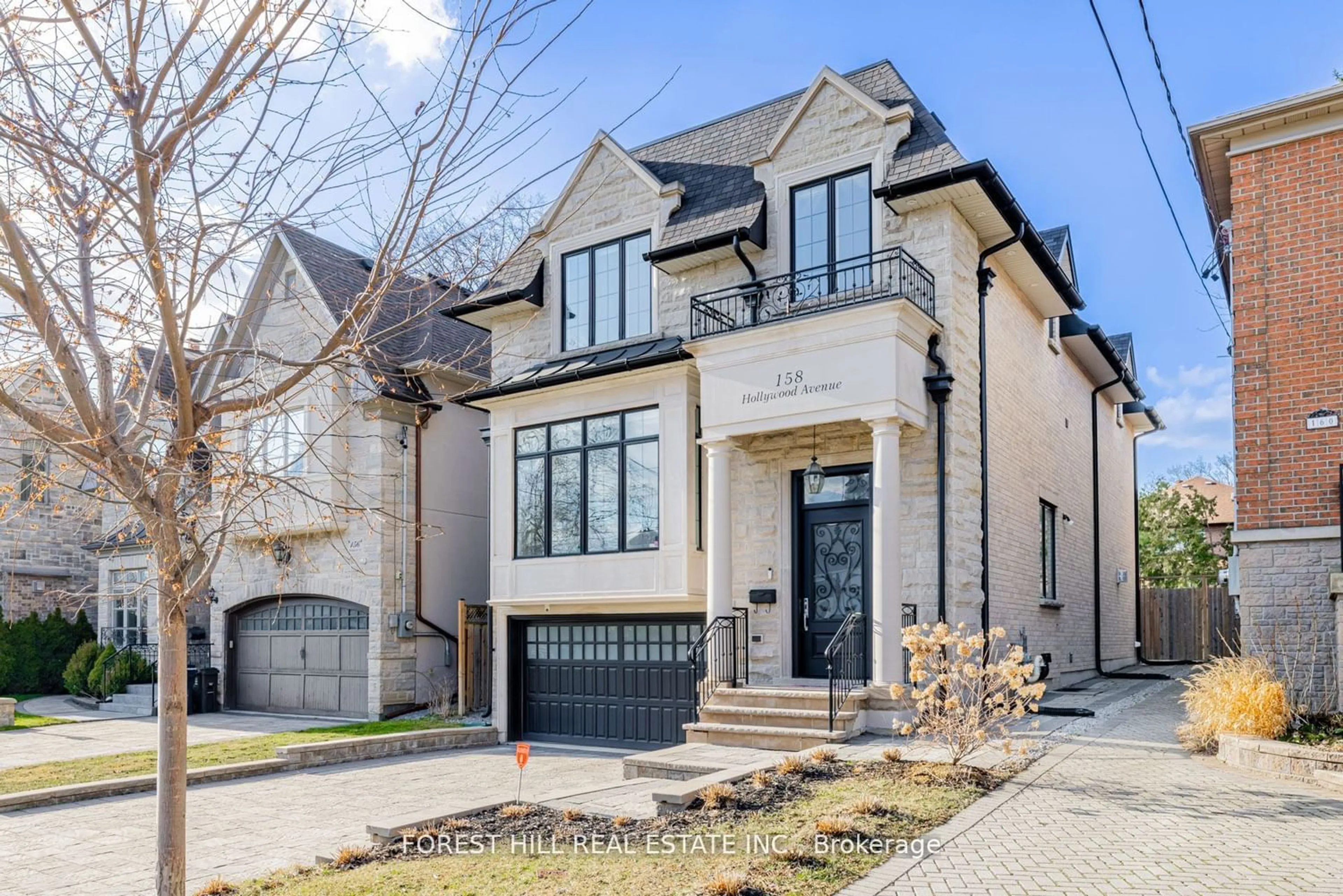 Home with brick exterior material for 158 Hollywood Ave, Toronto Ontario M2N 3K5