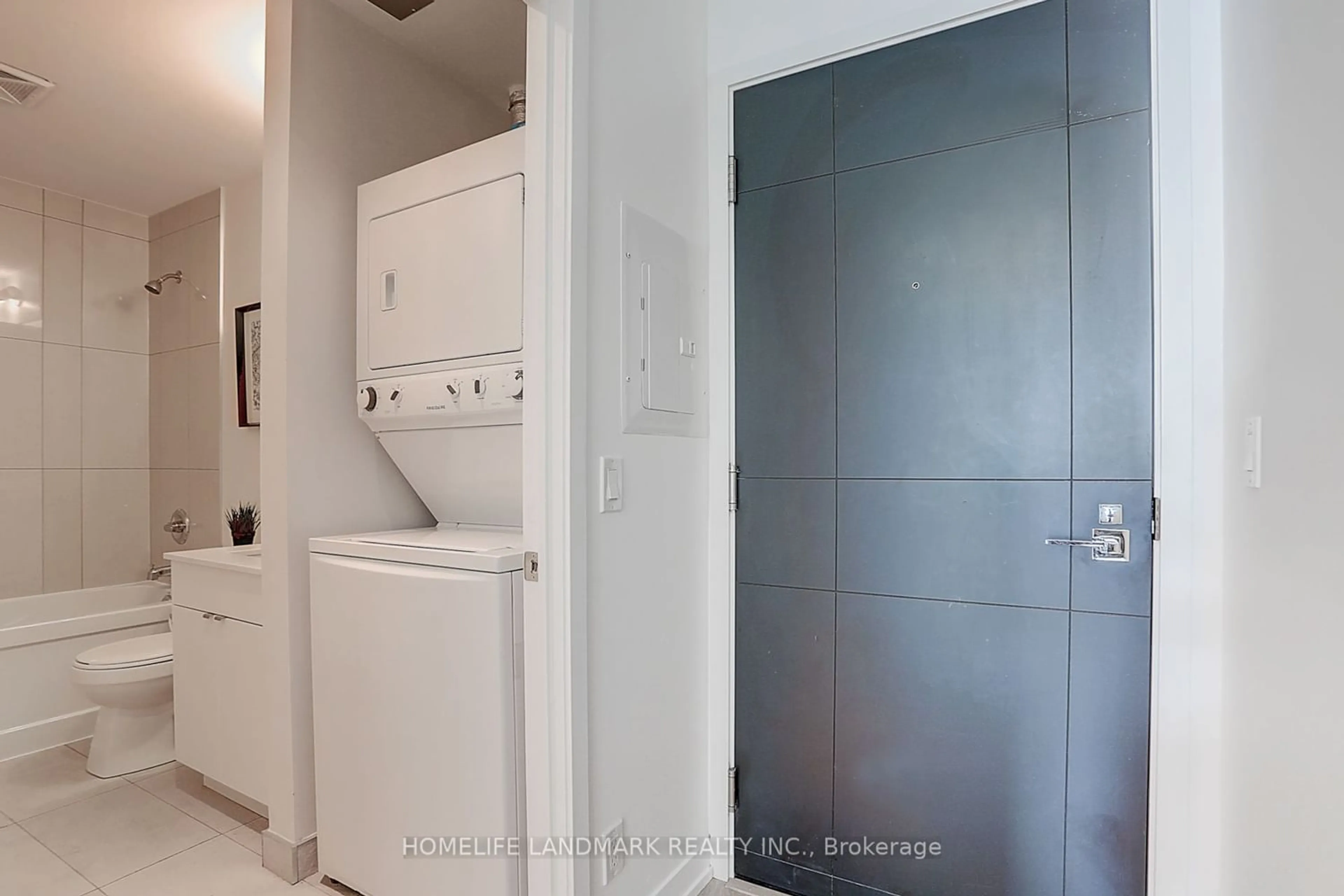 Laundry room for 98 Lillian St #709, Toronto Ontario M4S 0A5