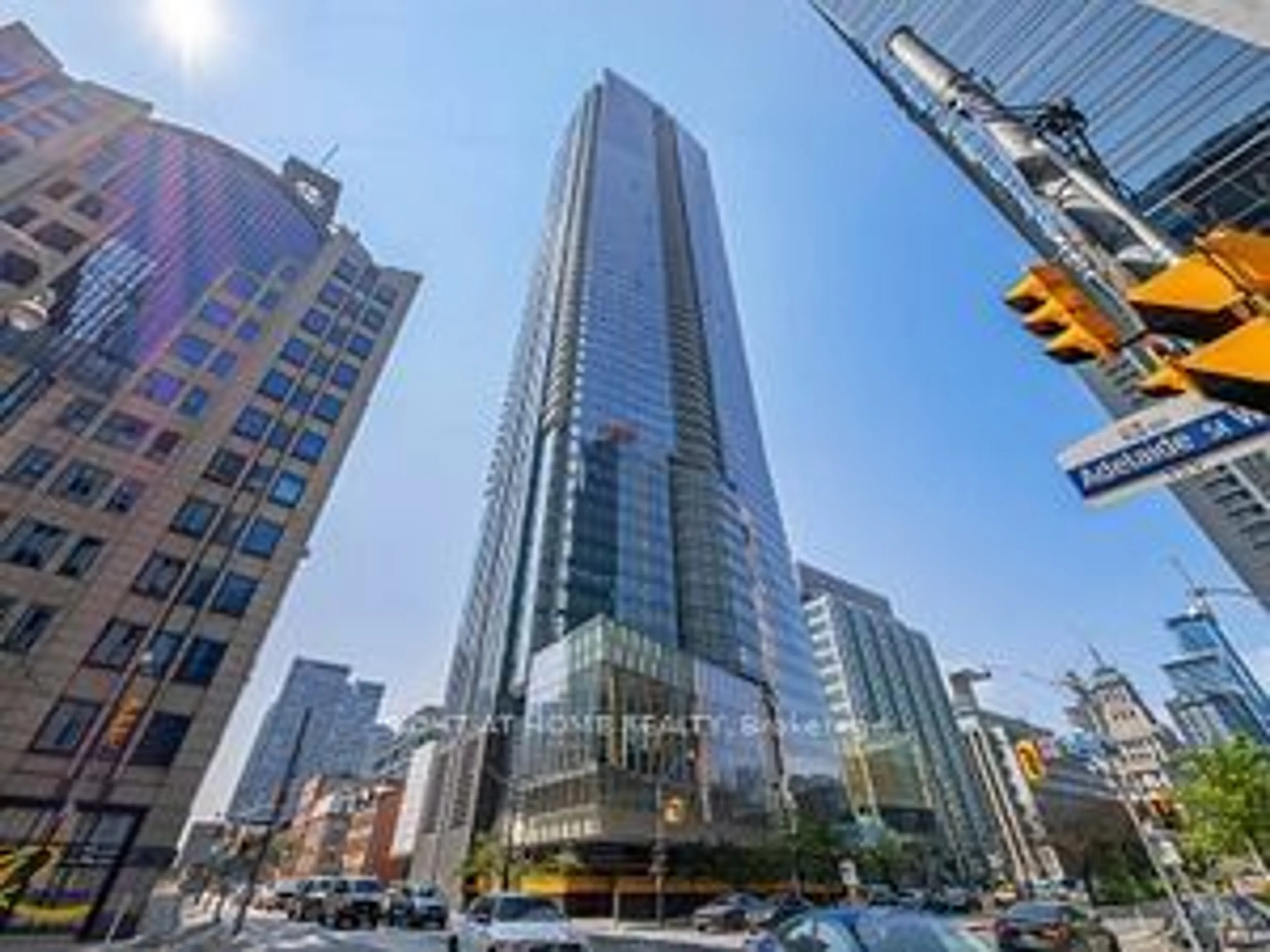 Outside view for 180 University Ave #5607, Toronto Ontario M5H 0A2