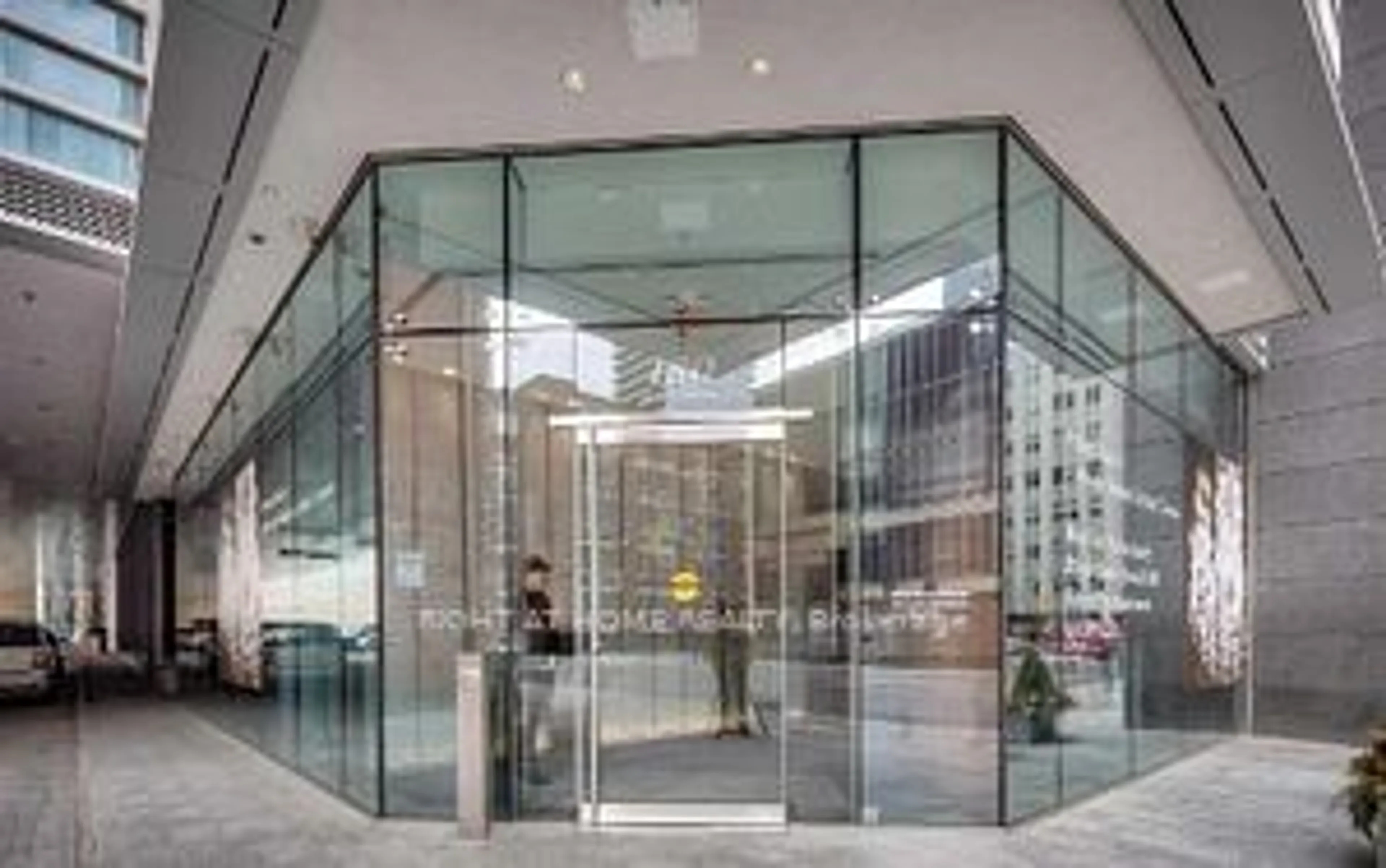 Indoor foyer for 180 University Ave #5607, Toronto Ontario M5H 0A2