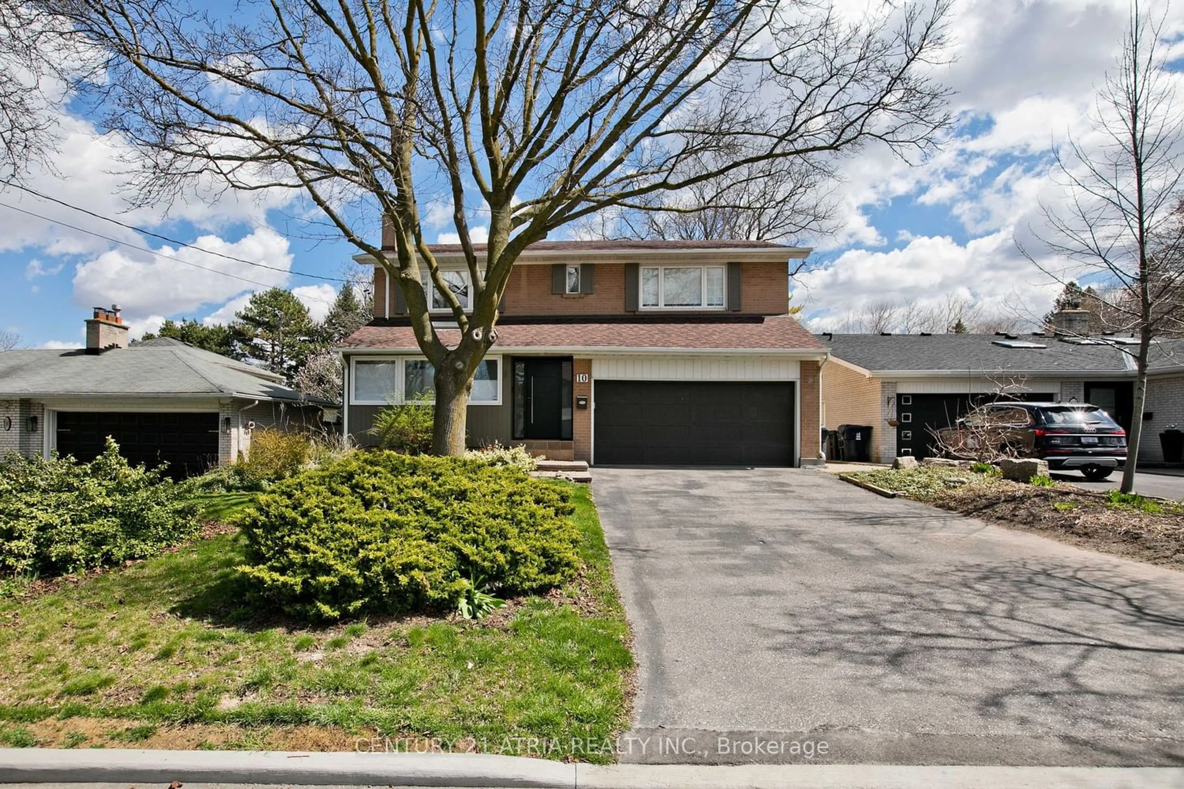 A pic from exterior of the house or condo for 10 Hopperton Dr, Toronto Ontario M2L 2S6