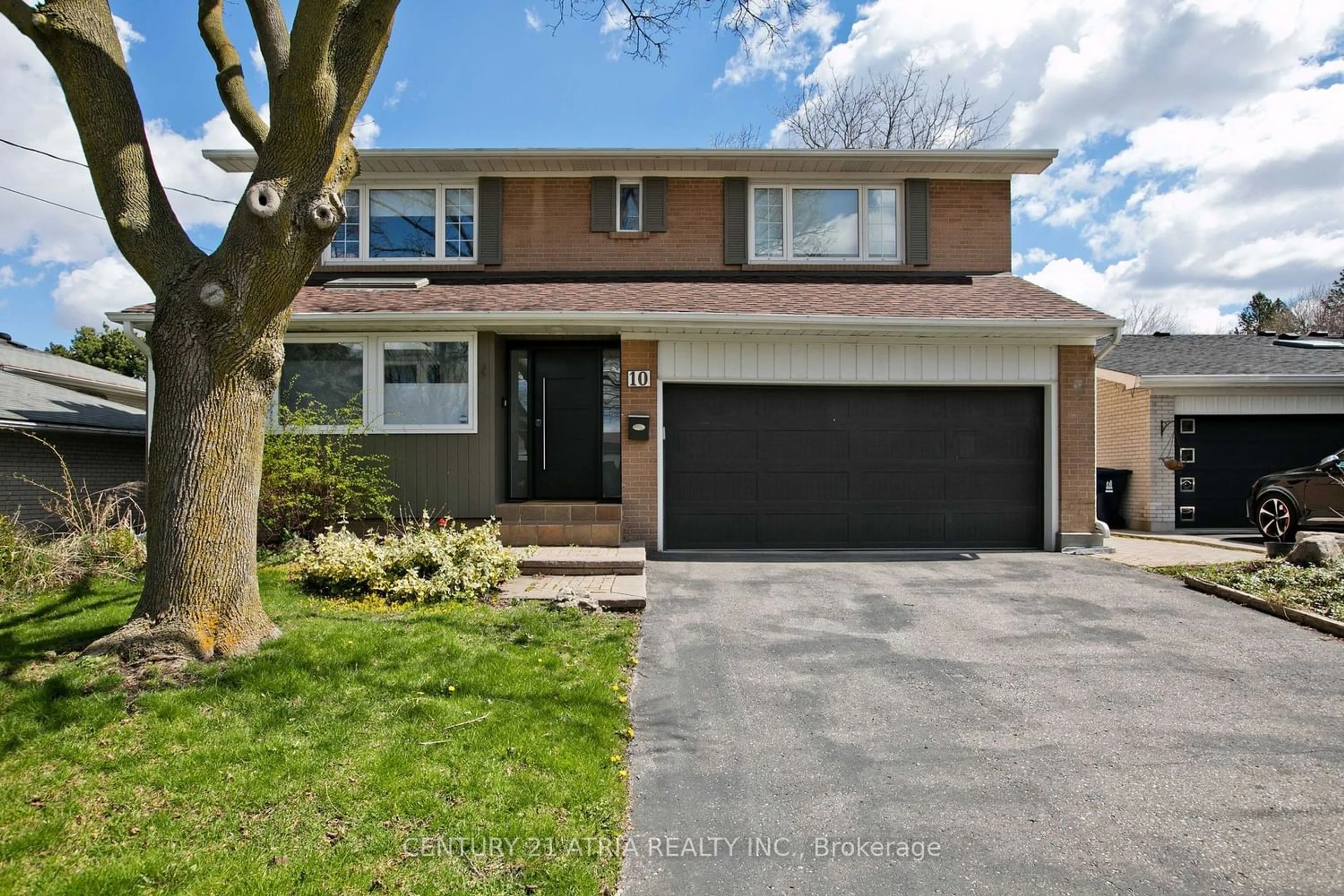 Frontside or backside of a home for 10 Hopperton Dr, Toronto Ontario M2L 2S6