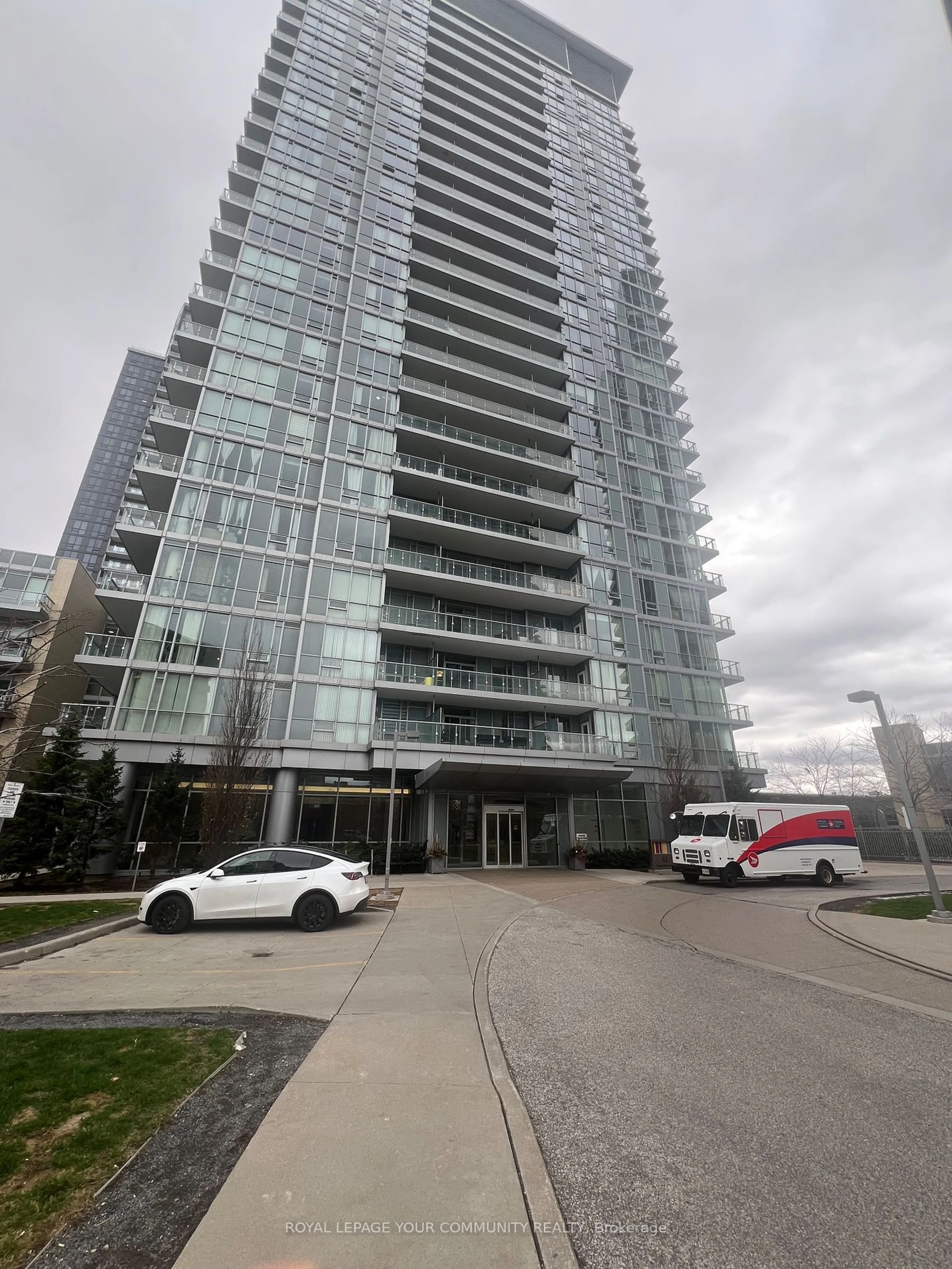 A pic from exterior of the house or condo for 62 Forest Manor Rd #1401, Toronto Ontario M2J 0B6