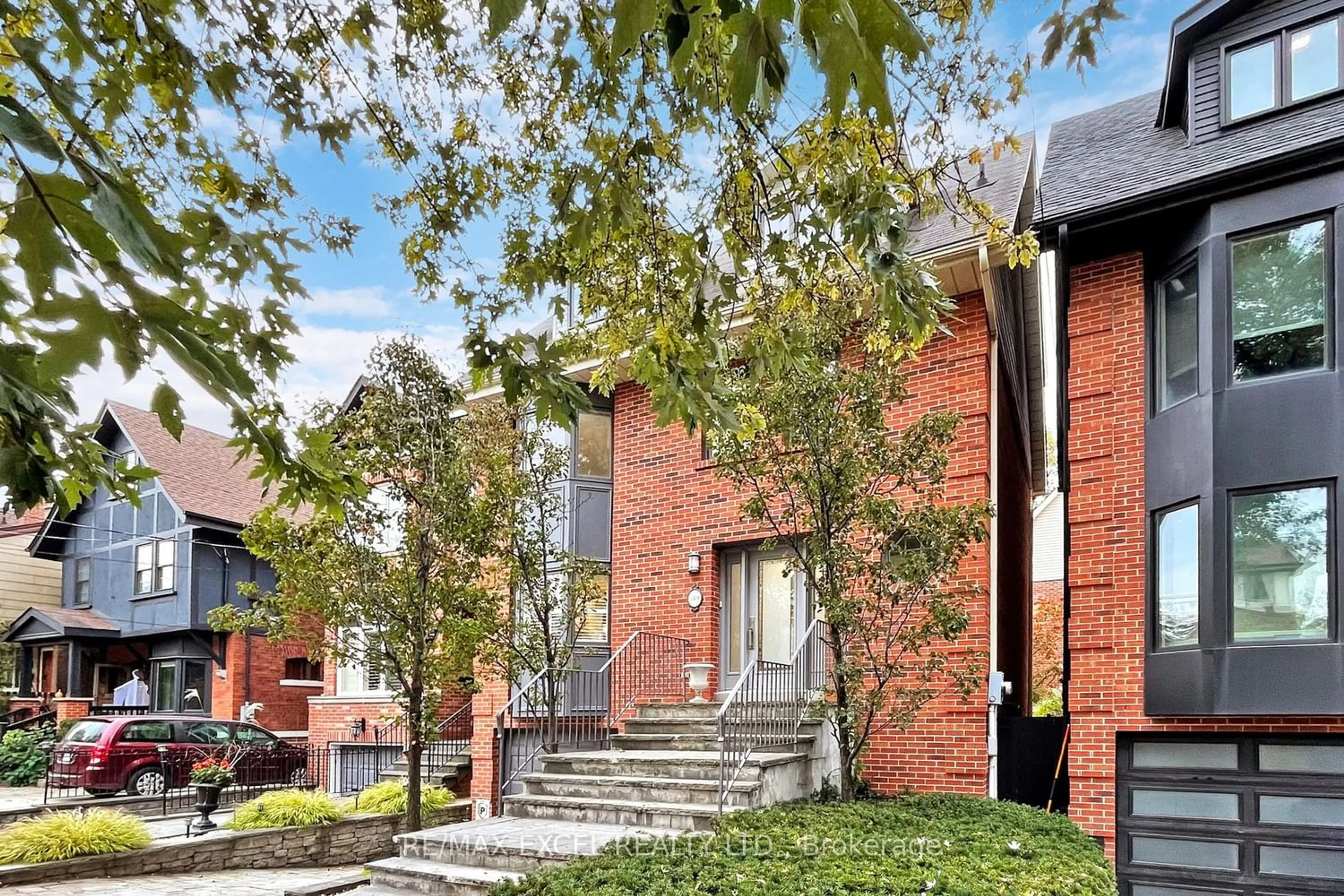 Home with brick exterior material for 149 Sherwood Ave, Toronto Ontario M4P 2A9