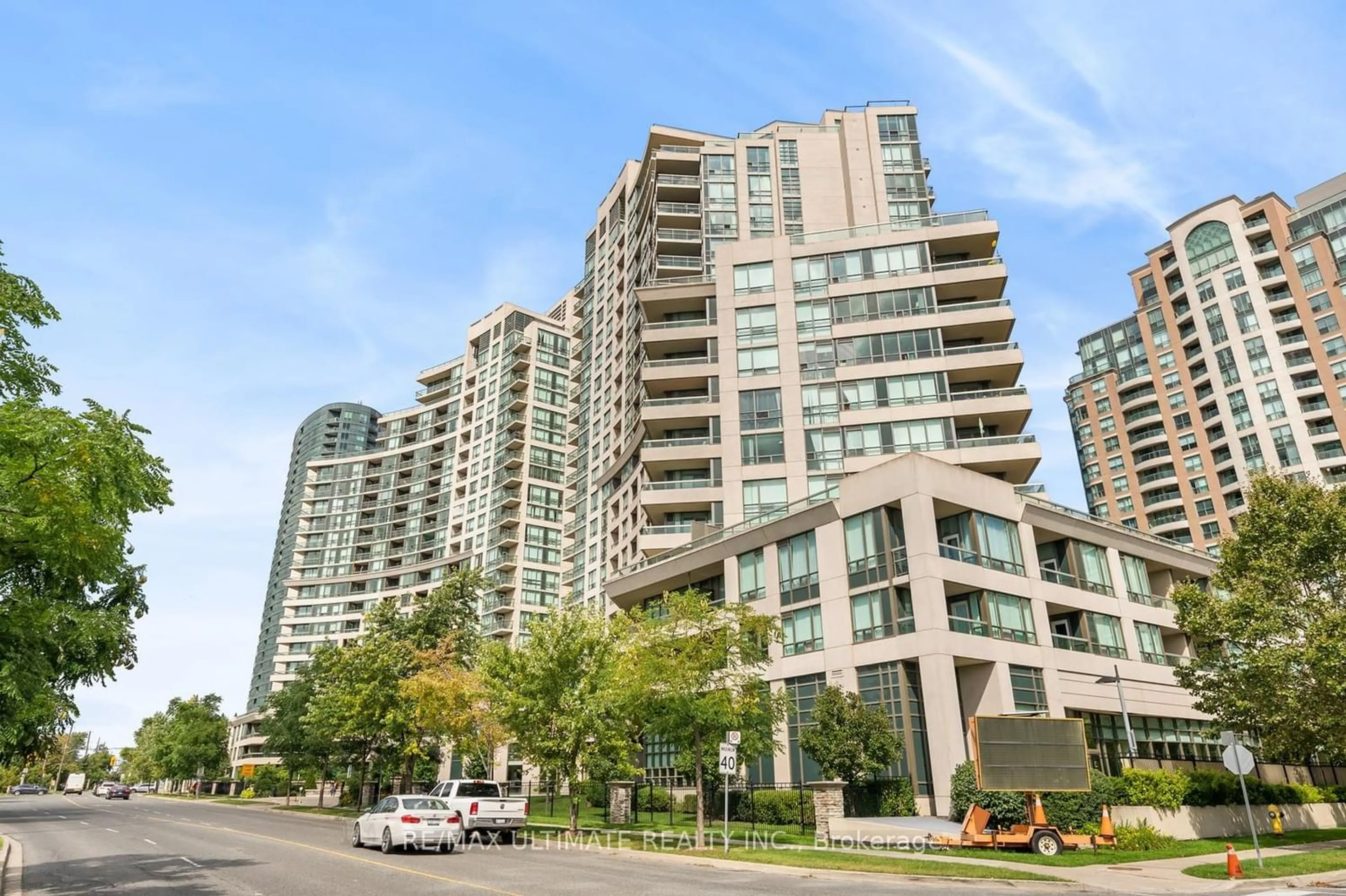 A pic from exterior of the house or condo for 509 Beecroft Rd #317, Toronto Ontario M2N 0A3