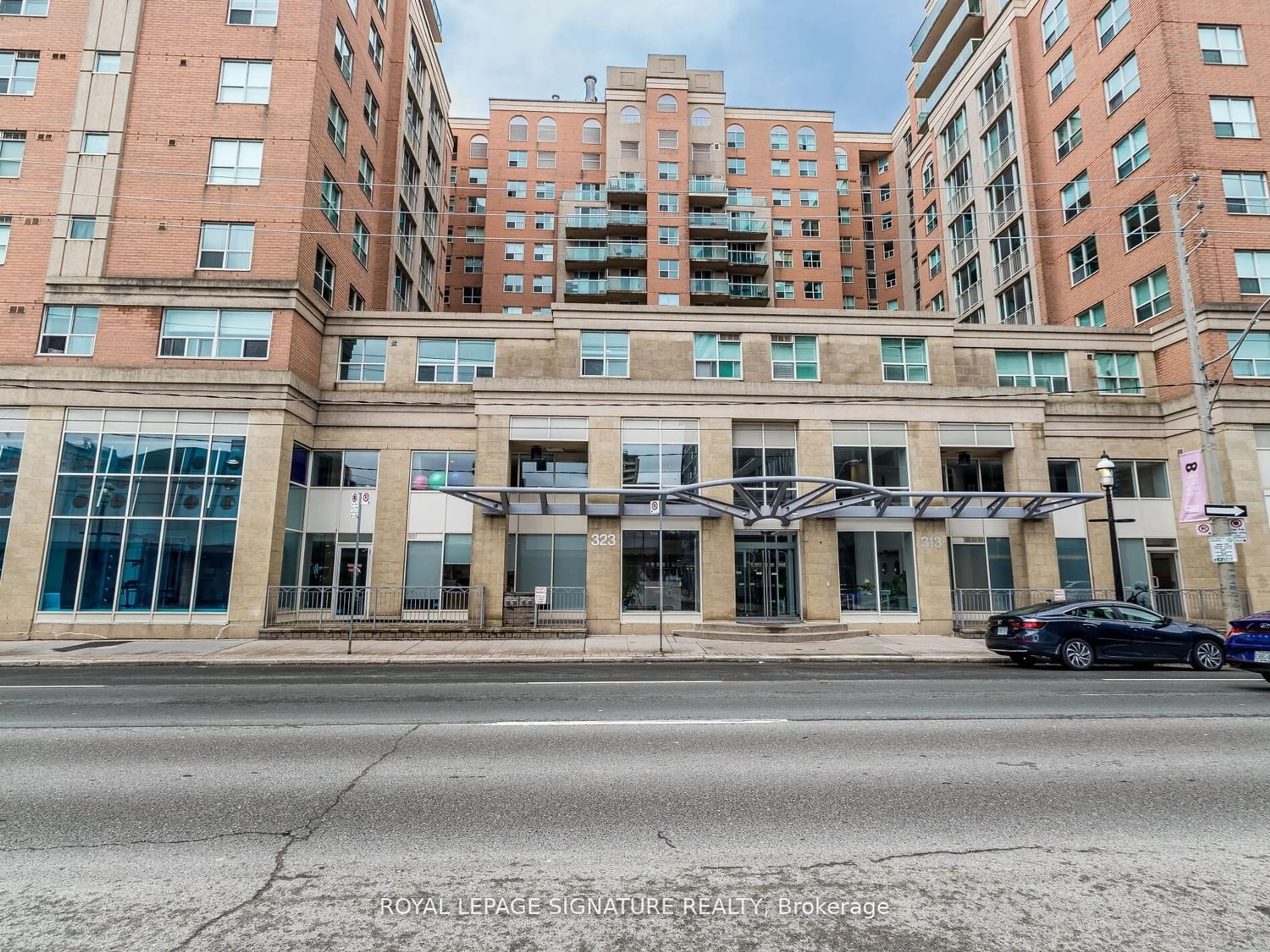 A pic from exterior of the house or condo for 323 Richmond St #1107, Toronto Ontario M5A 3R3