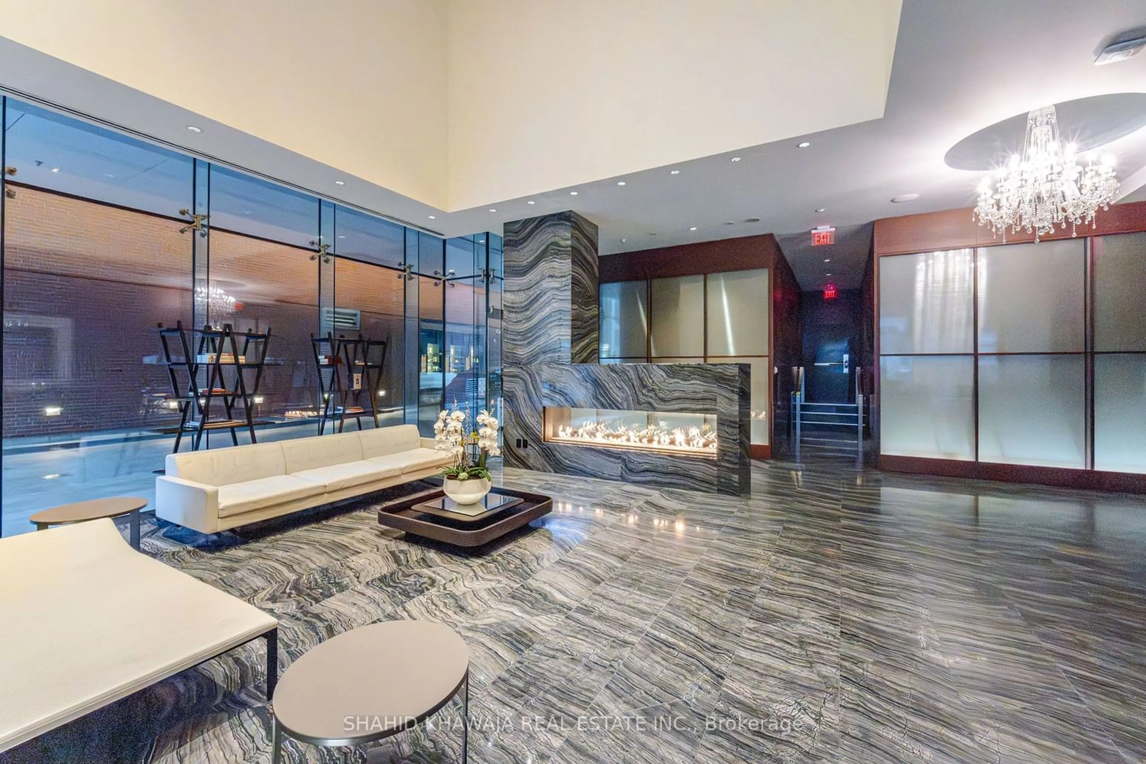 Indoor lobby for 180 University Ave #3807, Toronto Ontario M5H 0A2