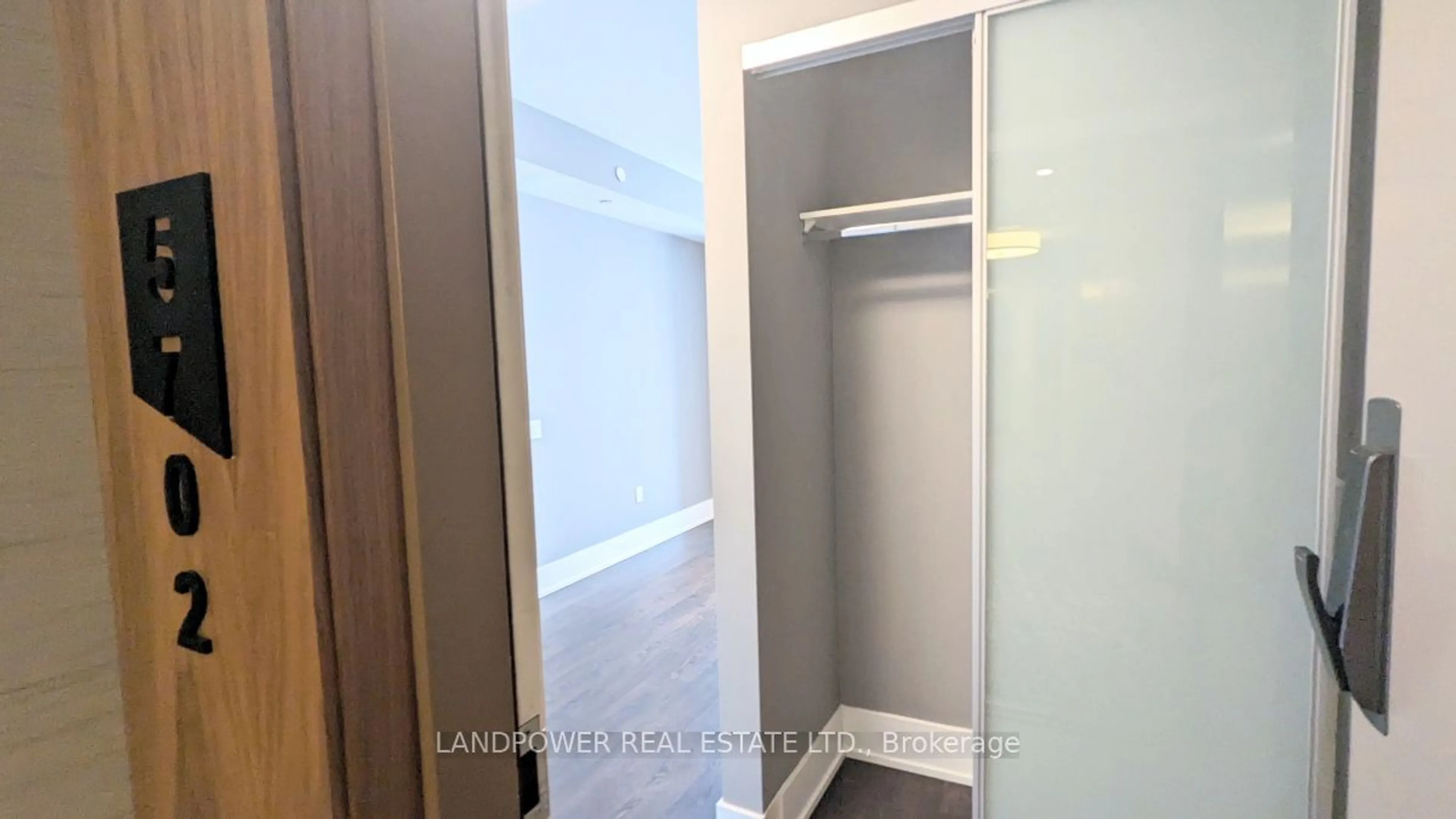 Storage room or clothes room or walk-in closet for 10 York St #5702, Toronto Ontario M5J 0E1