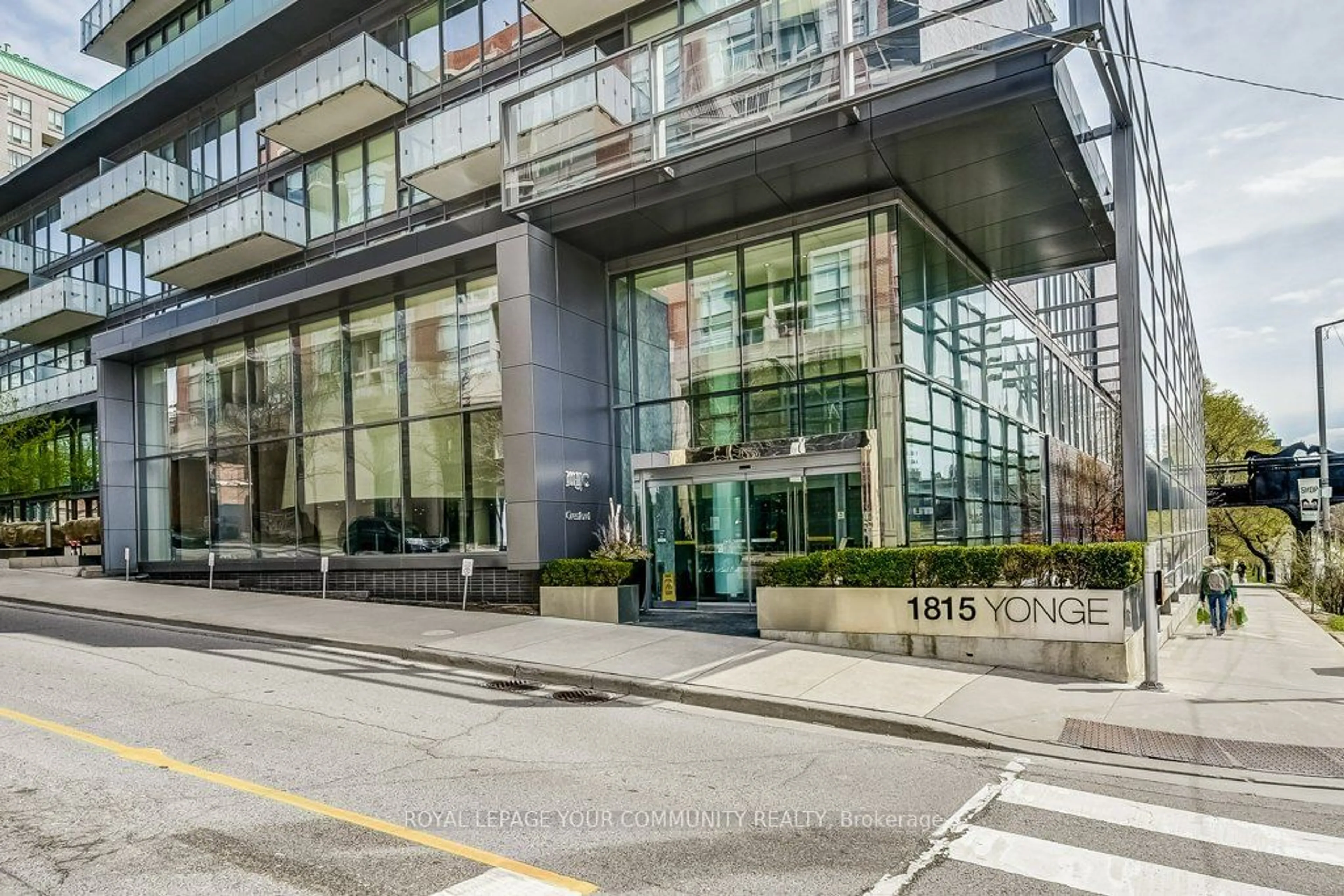 A pic from exterior of the house or condo for 1815 Yonge St #1105, Toronto Ontario M4T 2A4
