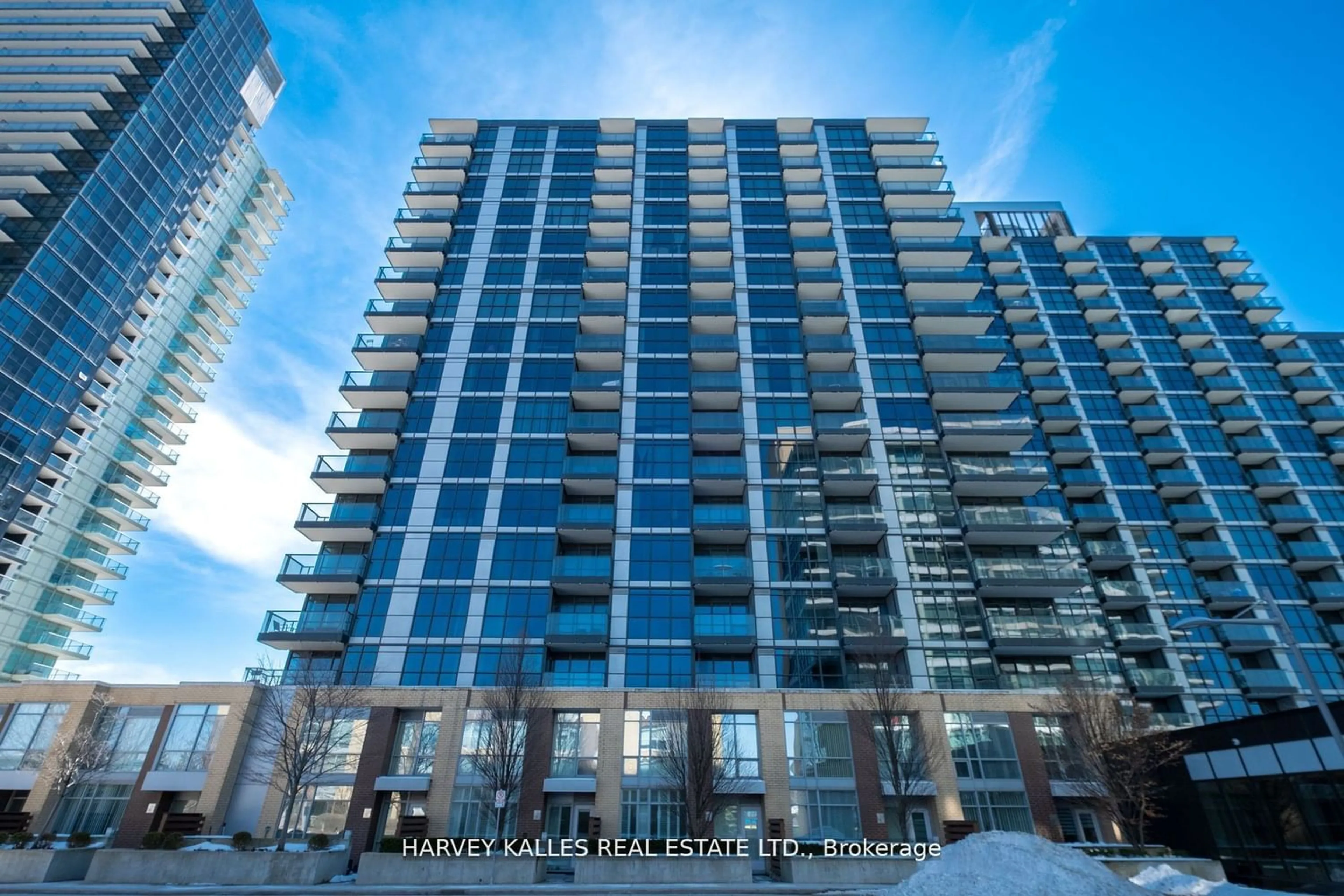 A pic from exterior of the house or condo for 19 Singer Crt #1816, Toronto Ontario M2K 0B2