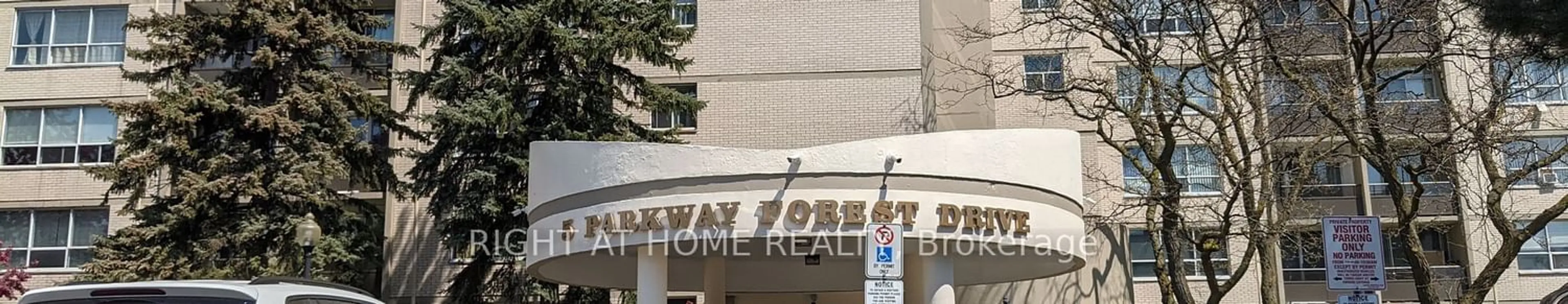 Street view for 5 Parkway Forest Dr #801, Toronto Ontario M2J 1L2