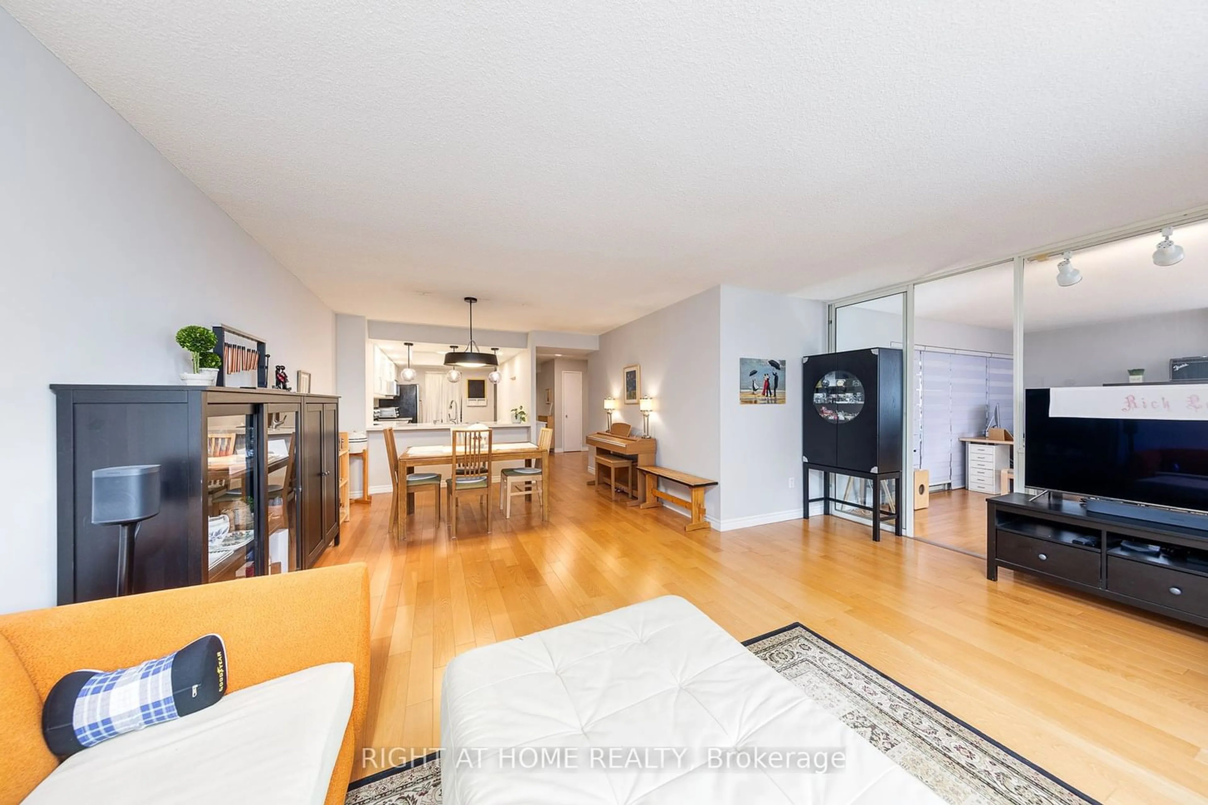 Other indoor space for 5 Kenneth Ave #706, Toronto Ontario M2N 6M7