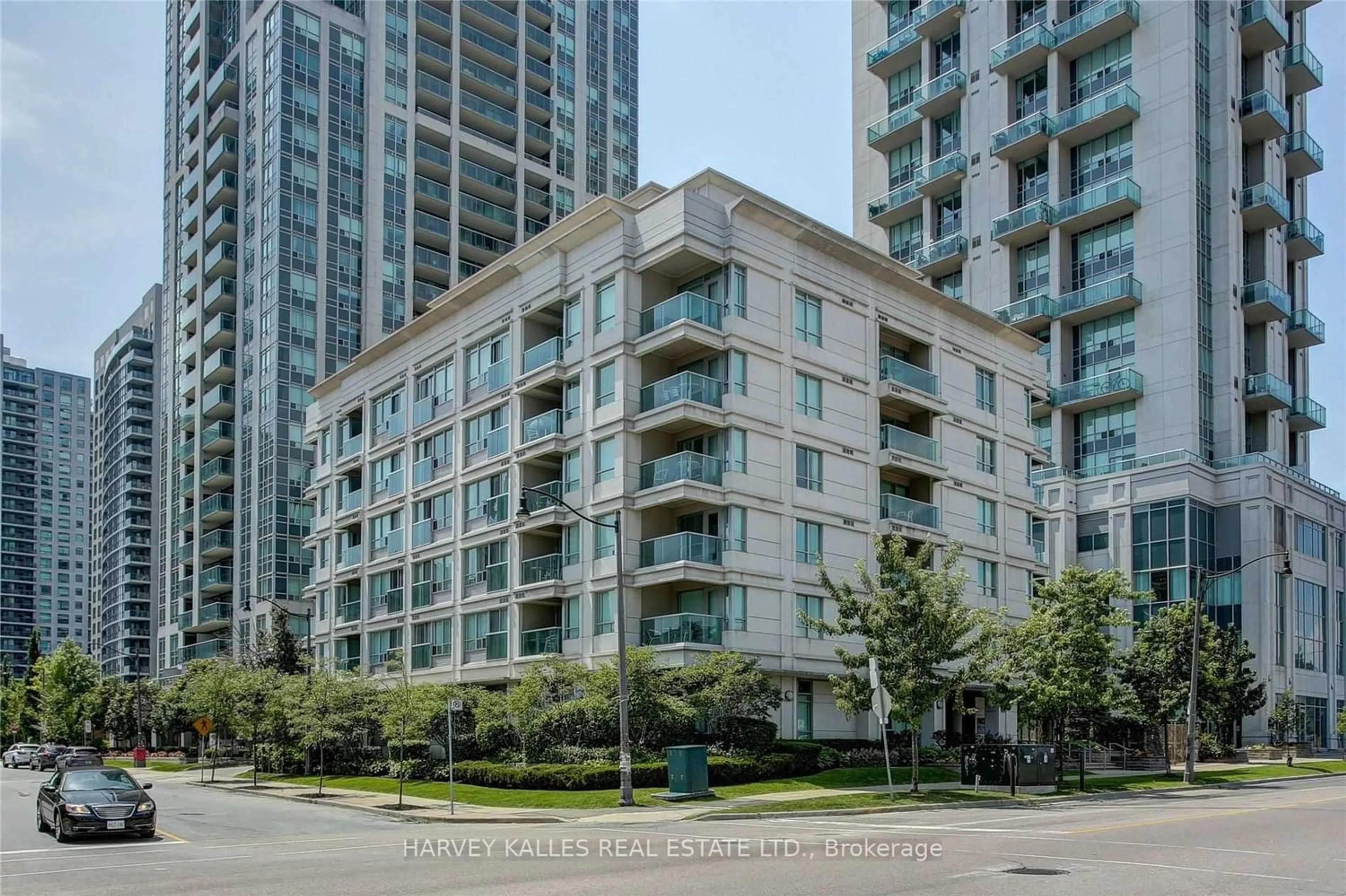 A pic from exterior of the house or condo for 19 Avondale Ave #409, Toronto Ontario M2N 0A6