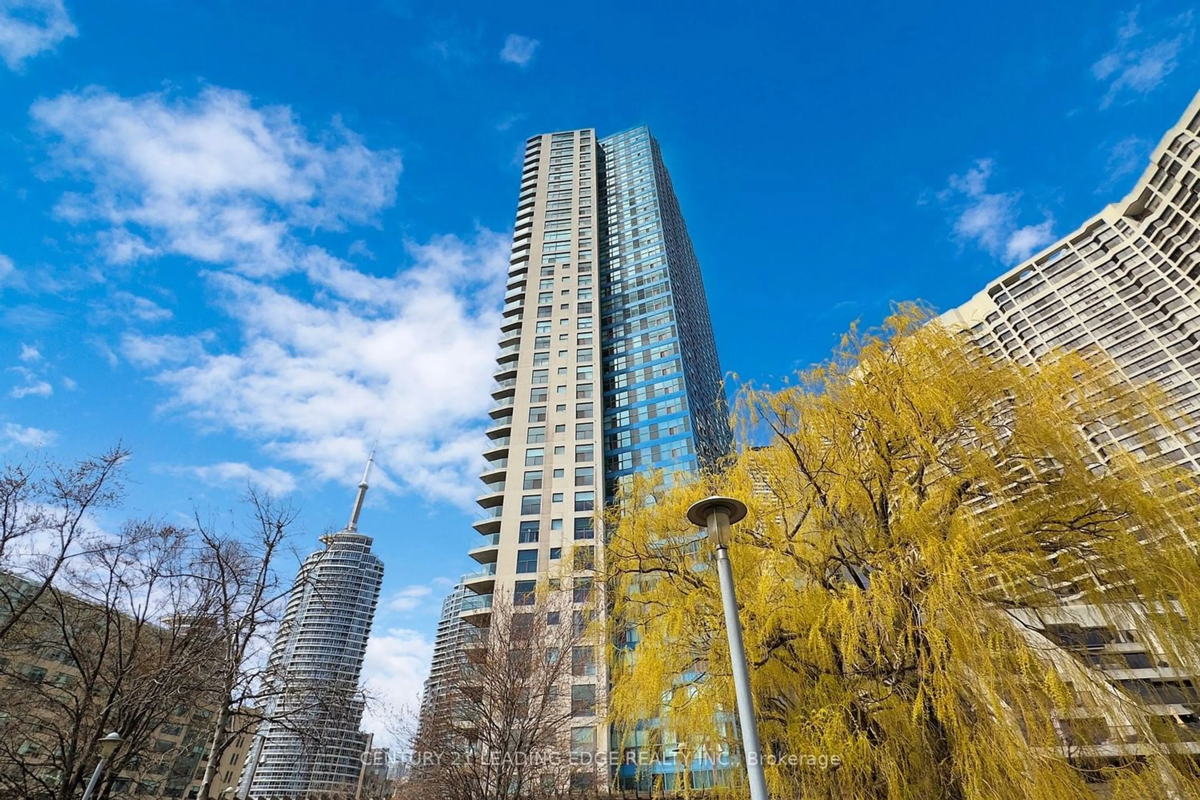 A pic from exterior of the house or condo for 99 Harbour Sq #1403, Toronto Ontario M5J 2H2