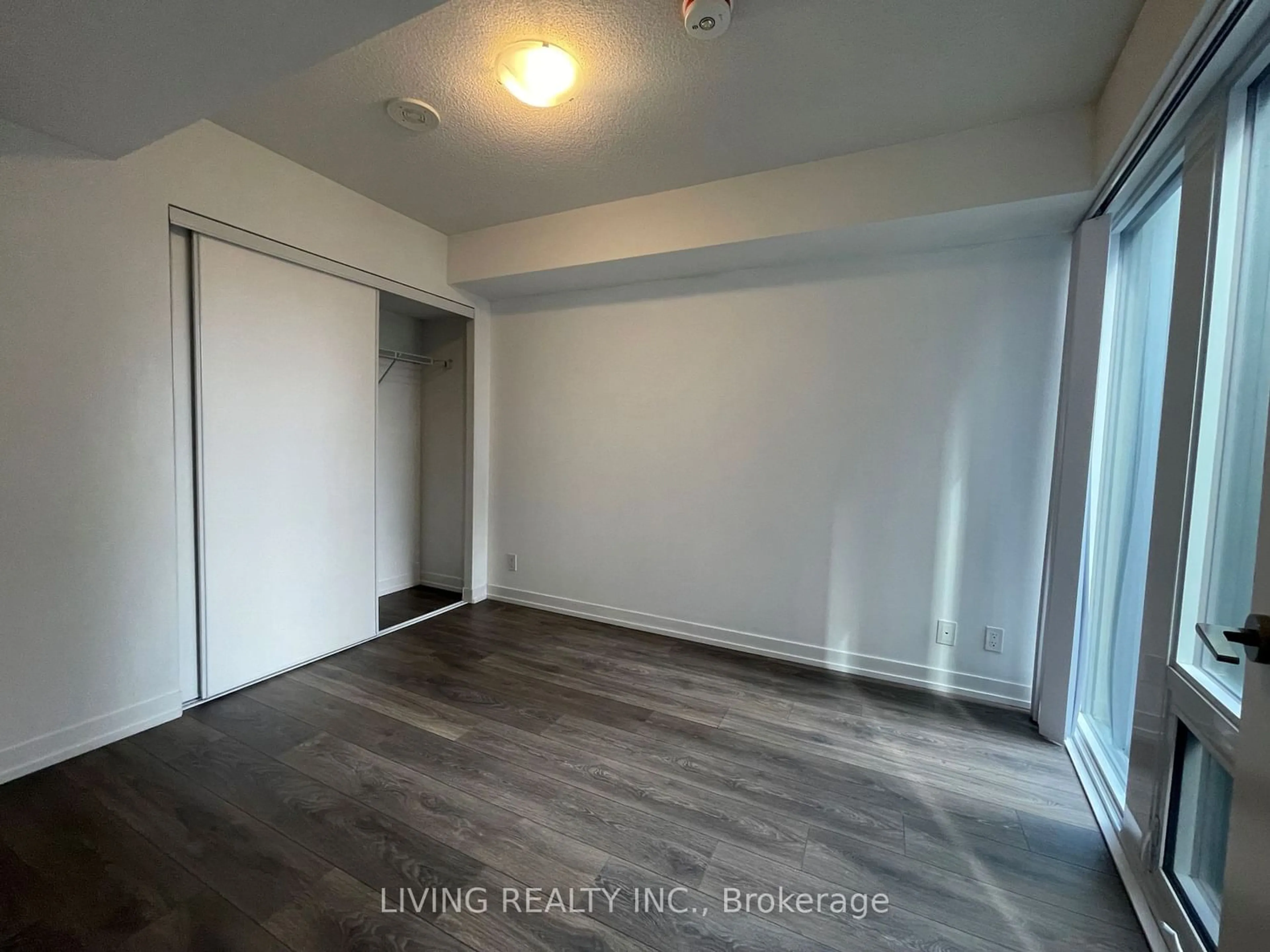 A pic of a room for 60 Shuter St #1016, Toronto Ontario M5B 0B7